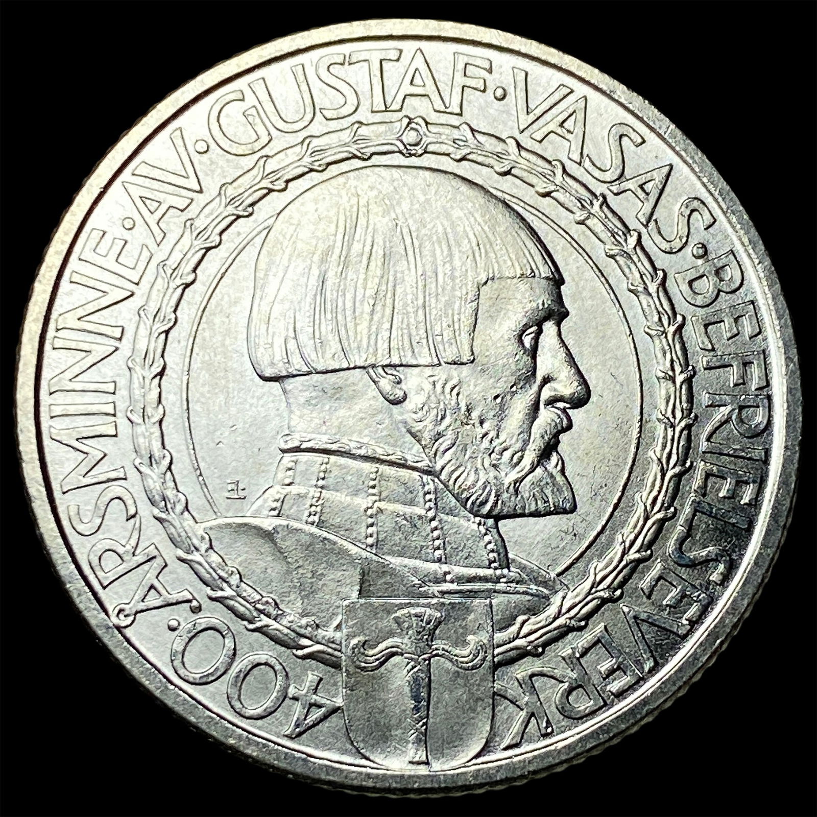 1921 Sweden Silver 2 Kroner UNCIRCULATED: 1921 Sweden Silver 2 Kroner UNCIRCULATED