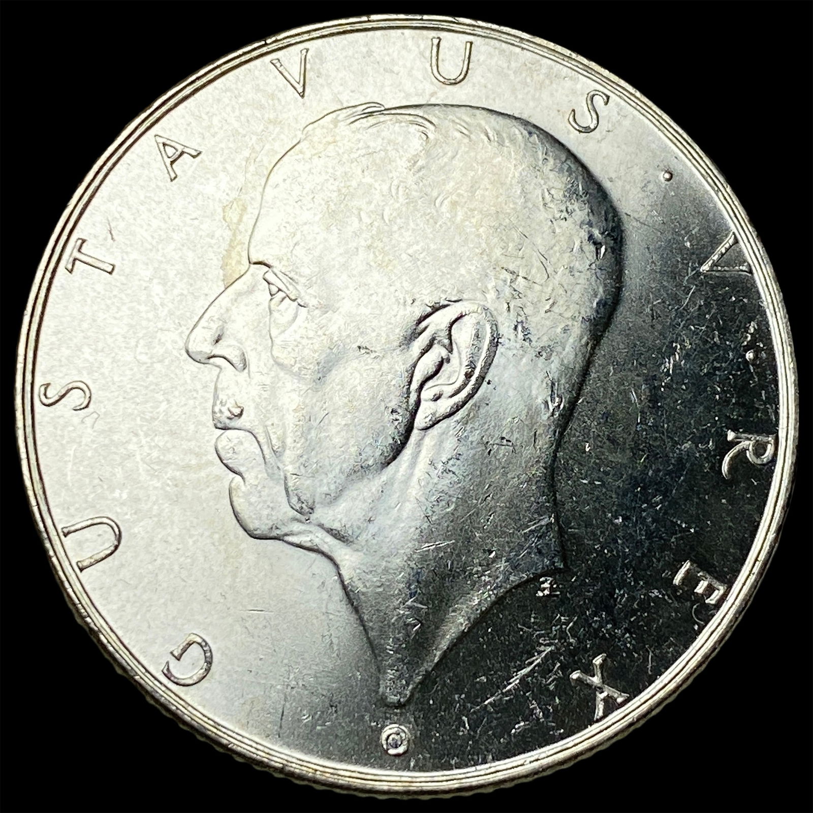 1938 Sweden Silver 2 Kroner UNCIRCULATED: 1938 Sweden Silver 2 Kroner UNCIRCULATED
