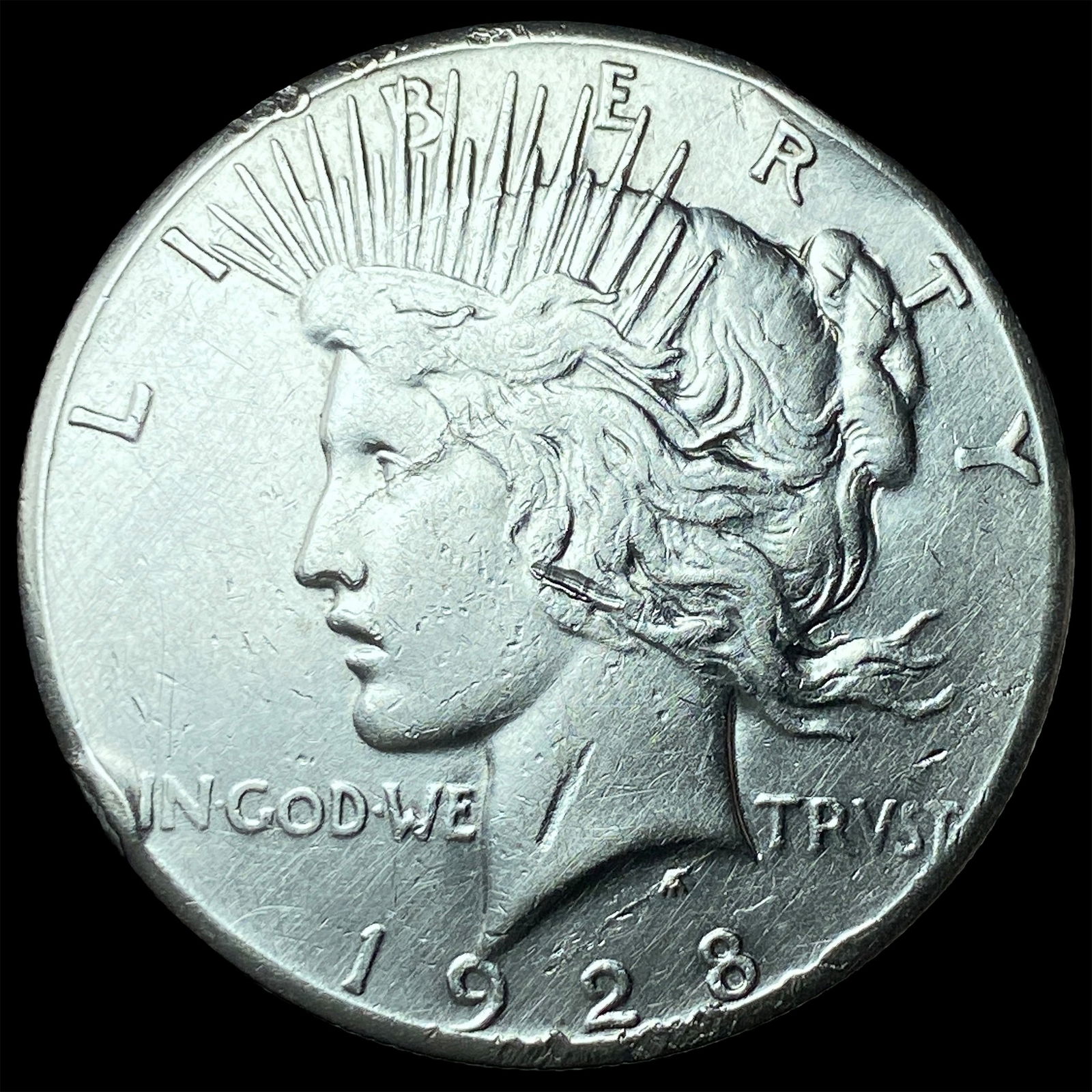 1928 Silver Peace Dollar NEARLY UNCIRCULATED: 1928 Silver Peace Dollar NEARLY UNCIRCULATED