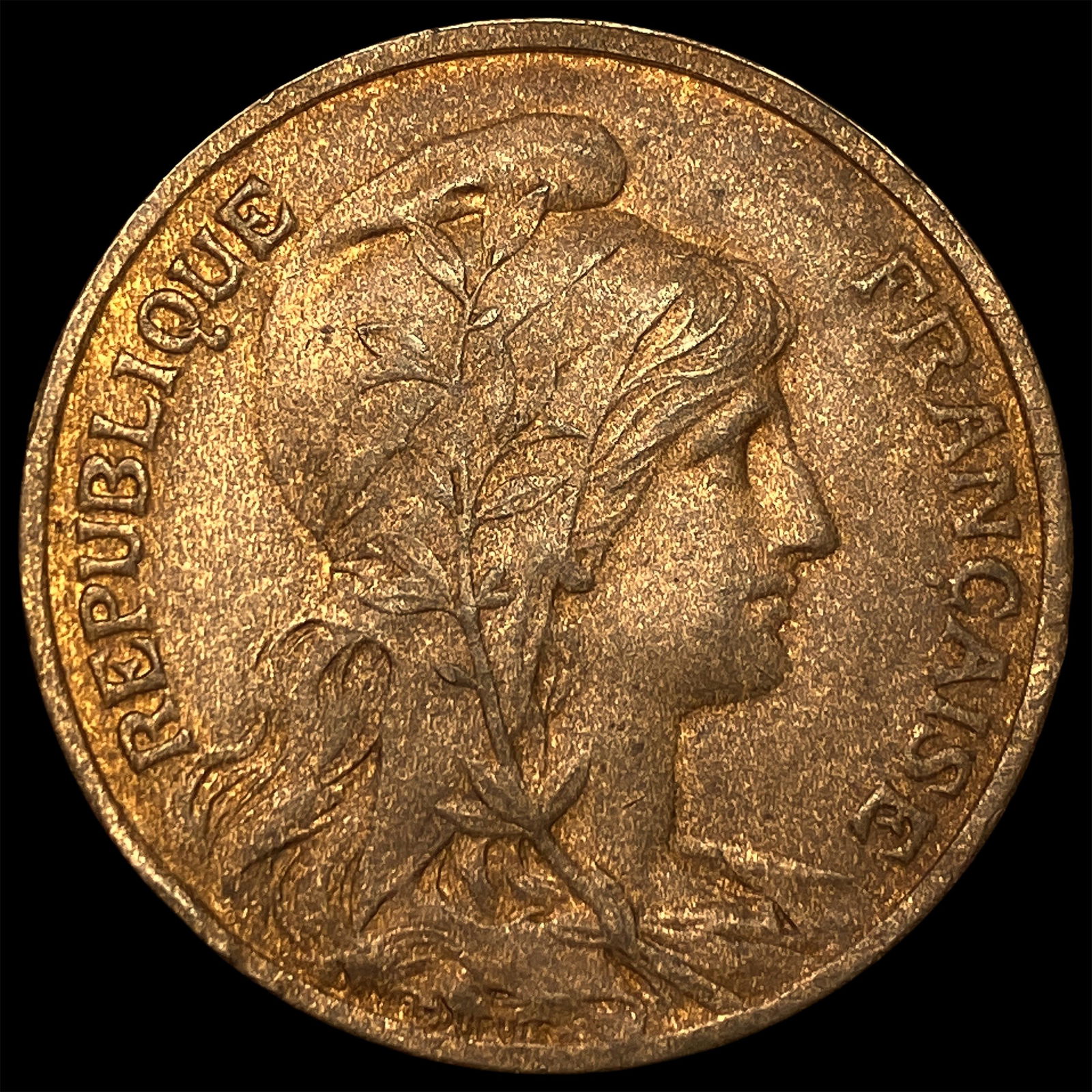 1908 France Copper 10 Centimes UNCIRCULATED: 1908 France Copper 10 Centimes UNCIRCULATED