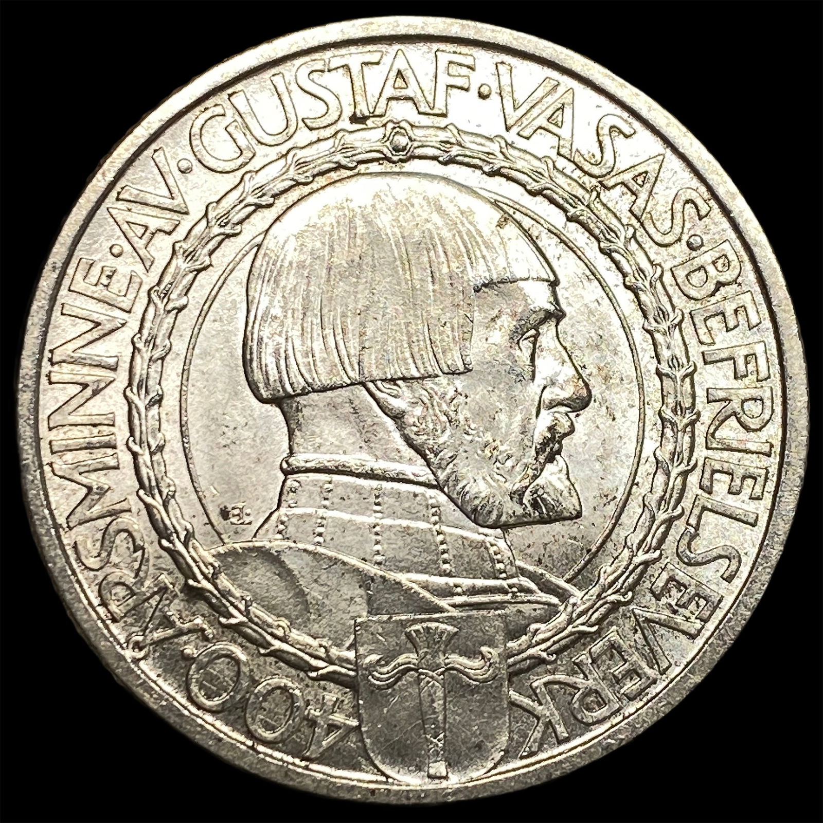 1921 Sweden Silver 2 Kroner UNCIRCULATED: 1921 Sweden Silver 2 Kroner UNCIRCULATED