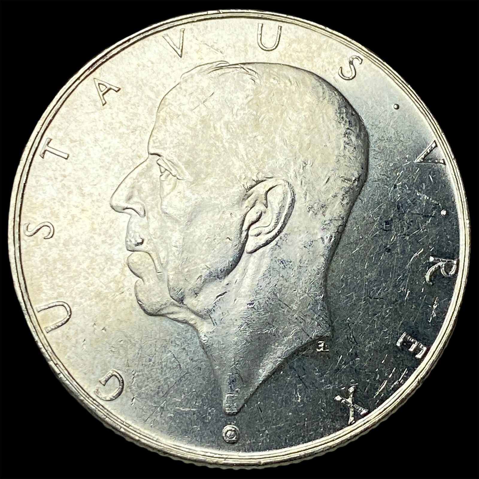 1938 Sweden Silver 2 Kroner UNCIRCULATED: 1938 Sweden Silver 2 Kroner UNCIRCULATED