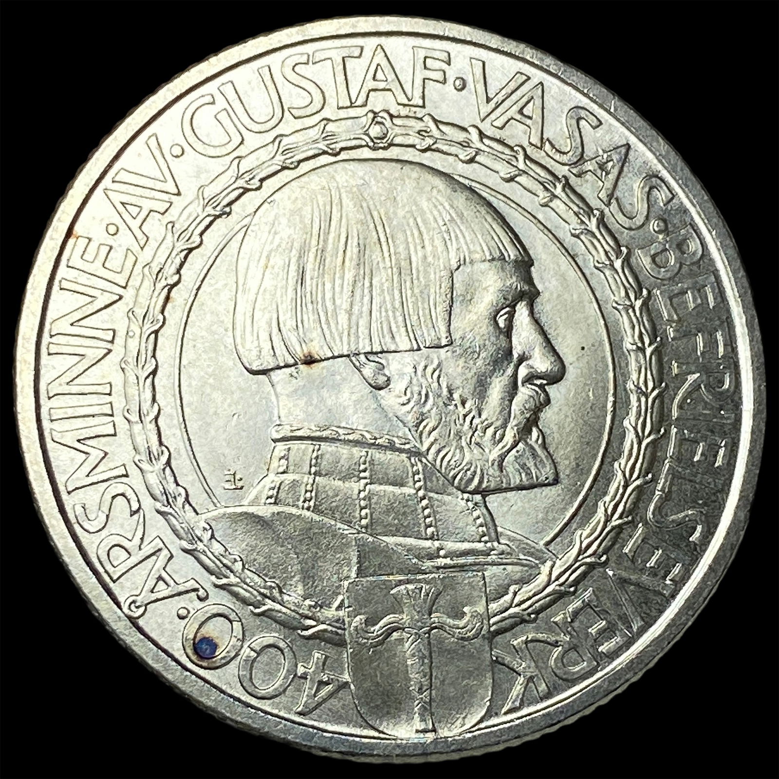 1921 Sweden Silver 2 Kroner UNCIRCULATED: 1921 Sweden Silver 2 Kroner UNCIRCULATED