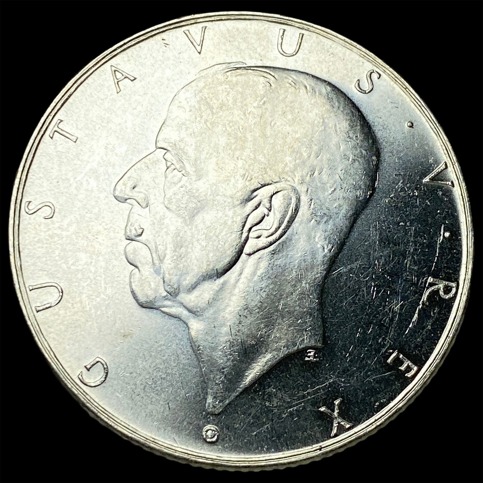 1938 Sweden Silver 2 Kroner UNCIRCULATED: 1938 Sweden Silver 2 Kroner UNCIRCULATED