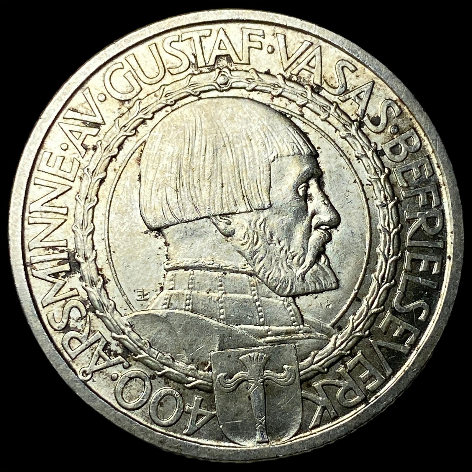 1921 Sweden Silver 2 Kroner UNCIRCULATED: 1921 Sweden Silver 2 Kroner UNCIRCULATED