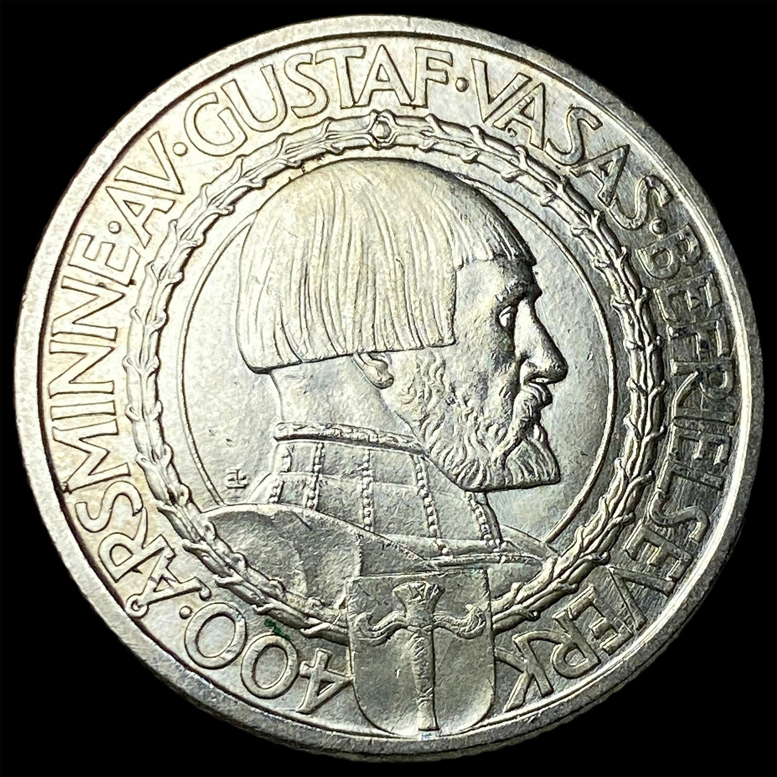 1921 Sweden Silver 2 Kroner UNCIRCULATED: 1921 Sweden Silver 2 Kroner UNCIRCULATED