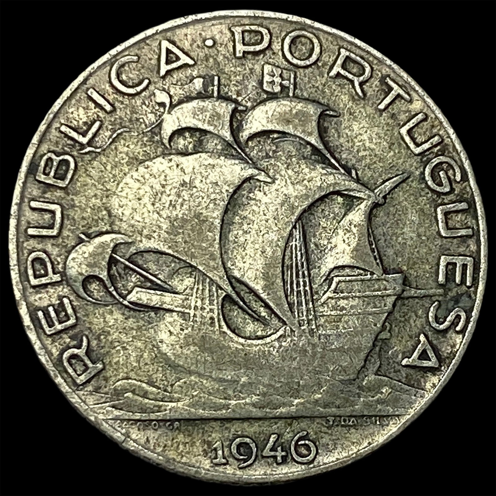 1946 Portugal Silver 250 Cents ABOUT UNCIRCULATED: 1946 Portugal Silver 250 Cents ABOUT UNCIRCULATED
