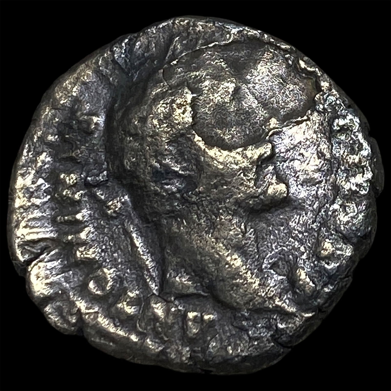 Roman Empire Antoninus Pius 138-161 AD Silver Denarius NEARLY UNCIRCULATED: Roman Empire Antoninus Pius 138-161 AD Silver Denarius NEARLY UNCIRCULATED