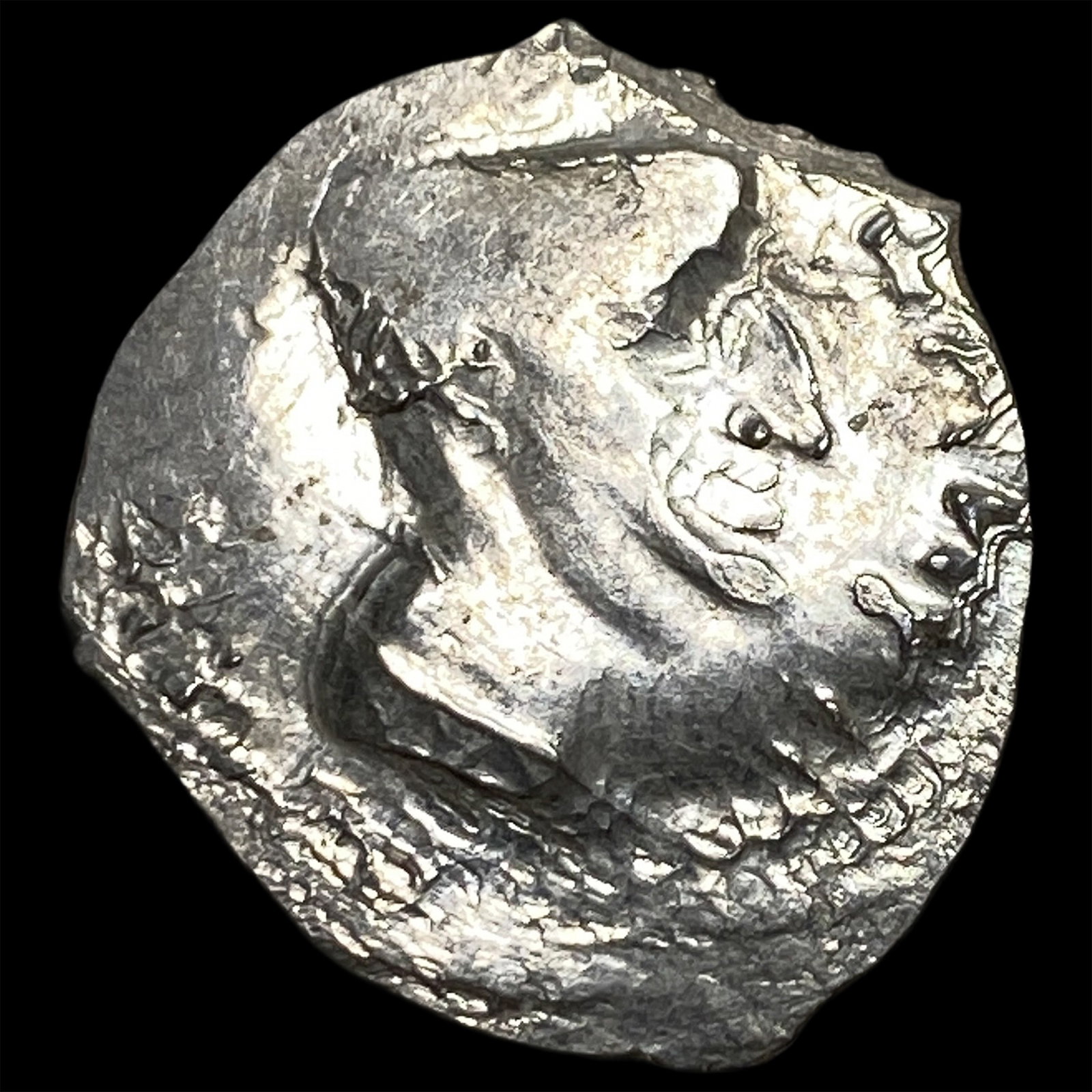 Ancient Indian Nahapana 78-40 BC Silver Drachm CLOSELY UNCIRCULATED: Ancient Indian Nahapana 78-40 BC Silver Drachm CLOSELY UNCIRCULATED