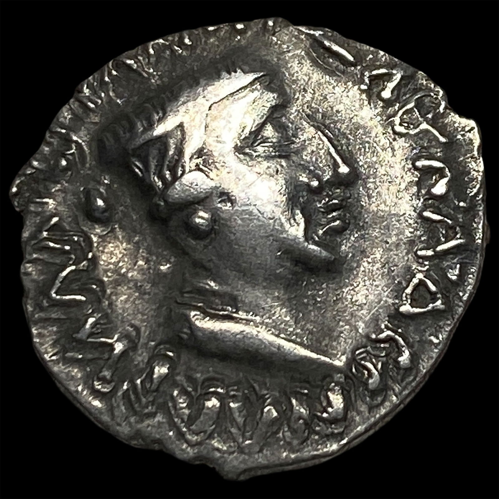 Ancient Indian Nahapana 78-40 BC Silver Drachm CLOSELY UNCIRCULATED: Ancient Indian Nahapana 78-40 BC Silver Drachm CLOSELY UNCIRCULATED