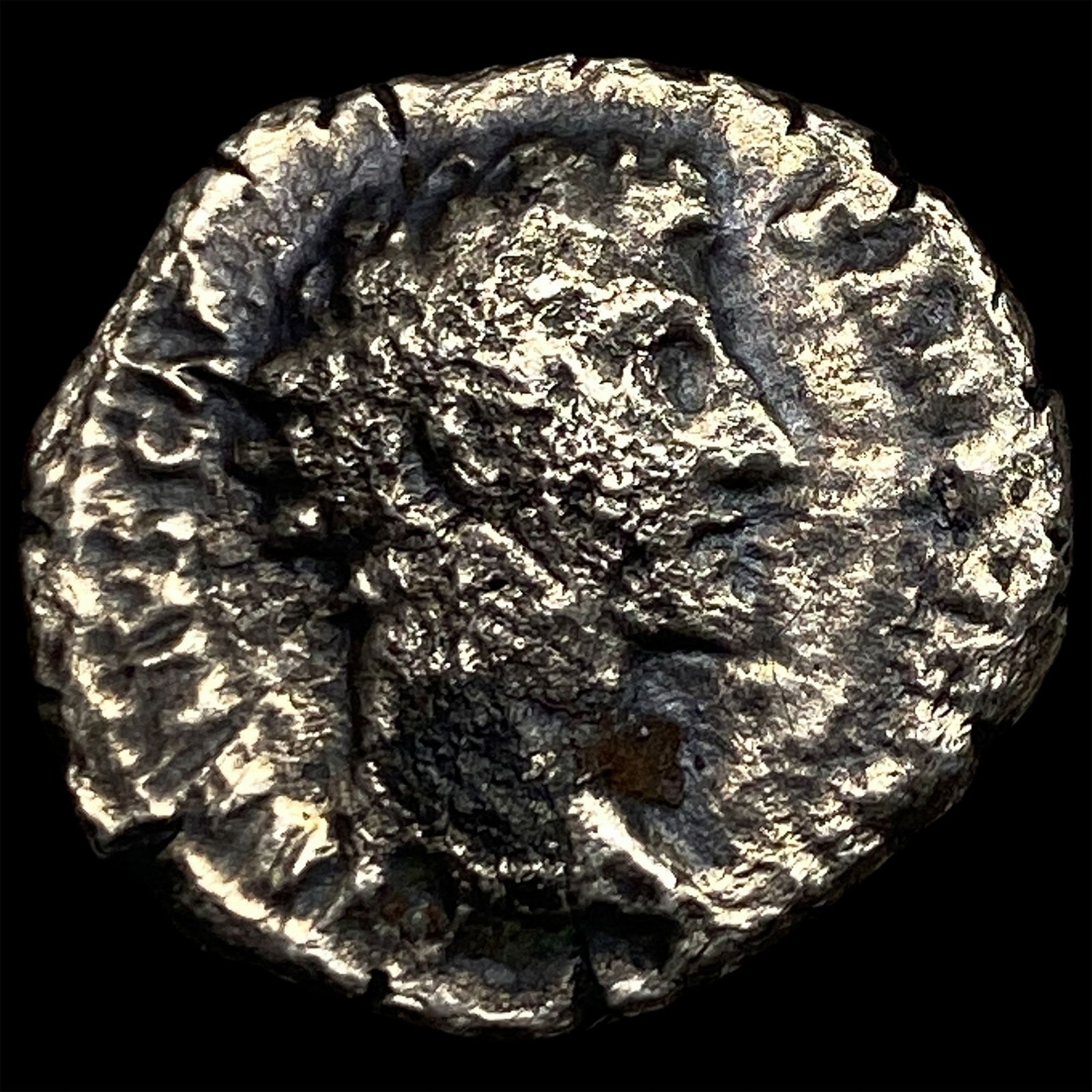 Roman Empire Marcus Aurelius 161-180 AD Silver Denarius NEARLY UNCIRCULATED: Roman Empire Marcus Aurelius 161-180 AD Silver Denarius NEARLY UNCIRCULATED