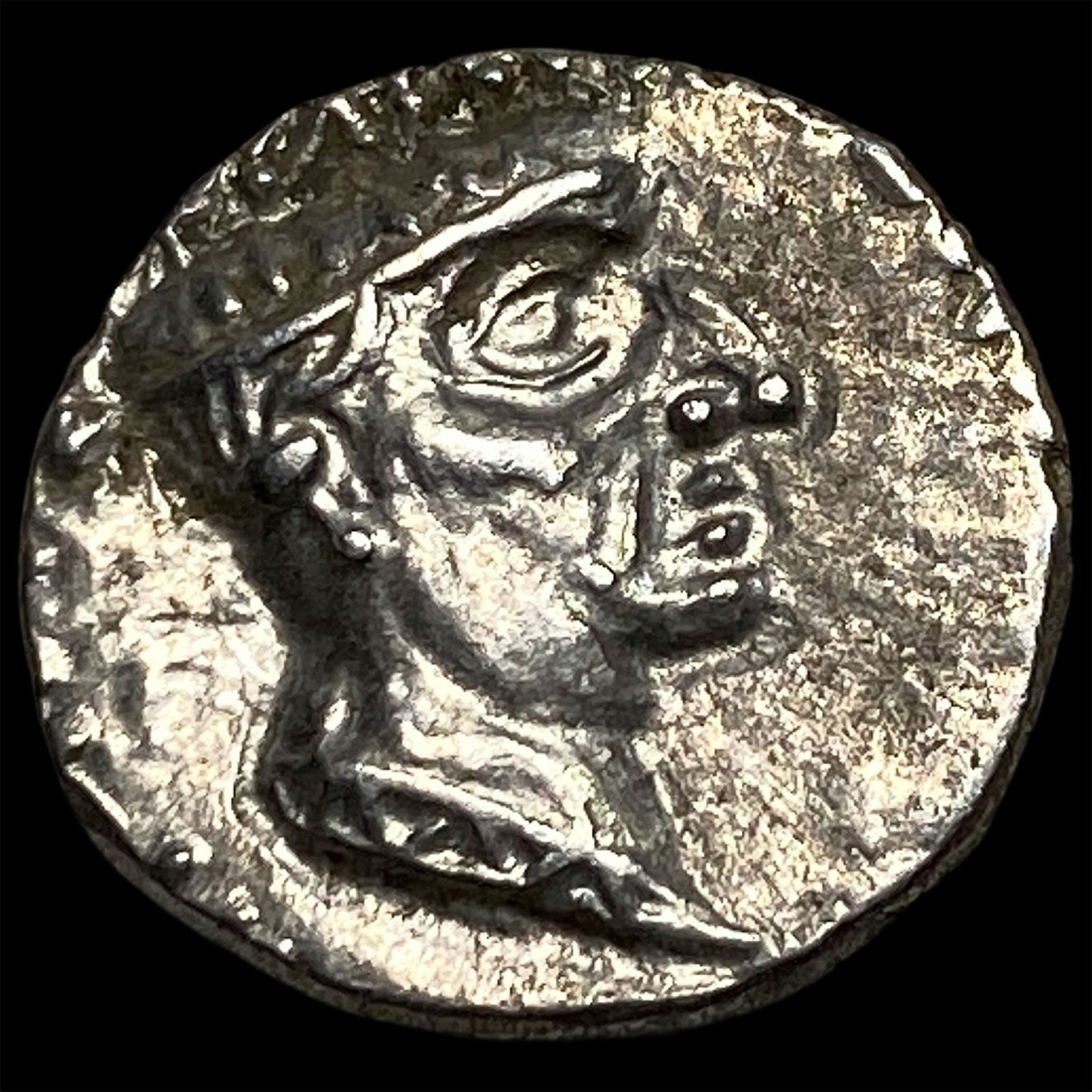 Ancient Indian Nahapana 78-40 BC Silver Drachm CLOSELY UNCIRCULATED (1 of 2)
