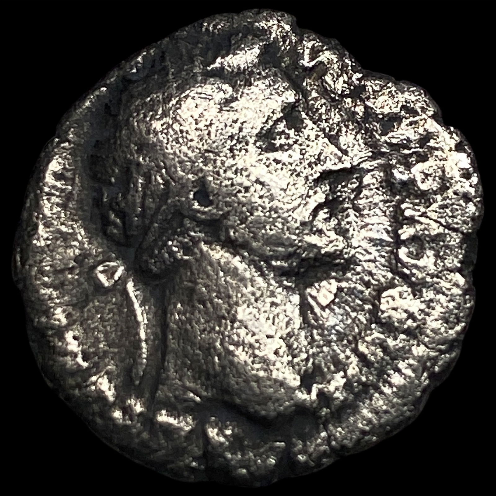 Roman Empire Antoninus Pius 138-161 AD Silver Denarius NEARLY UNCIRCULATED: Roman Empire Antoninus Pius 138-161 AD Silver Denarius NEARLY UNCIRCULATED