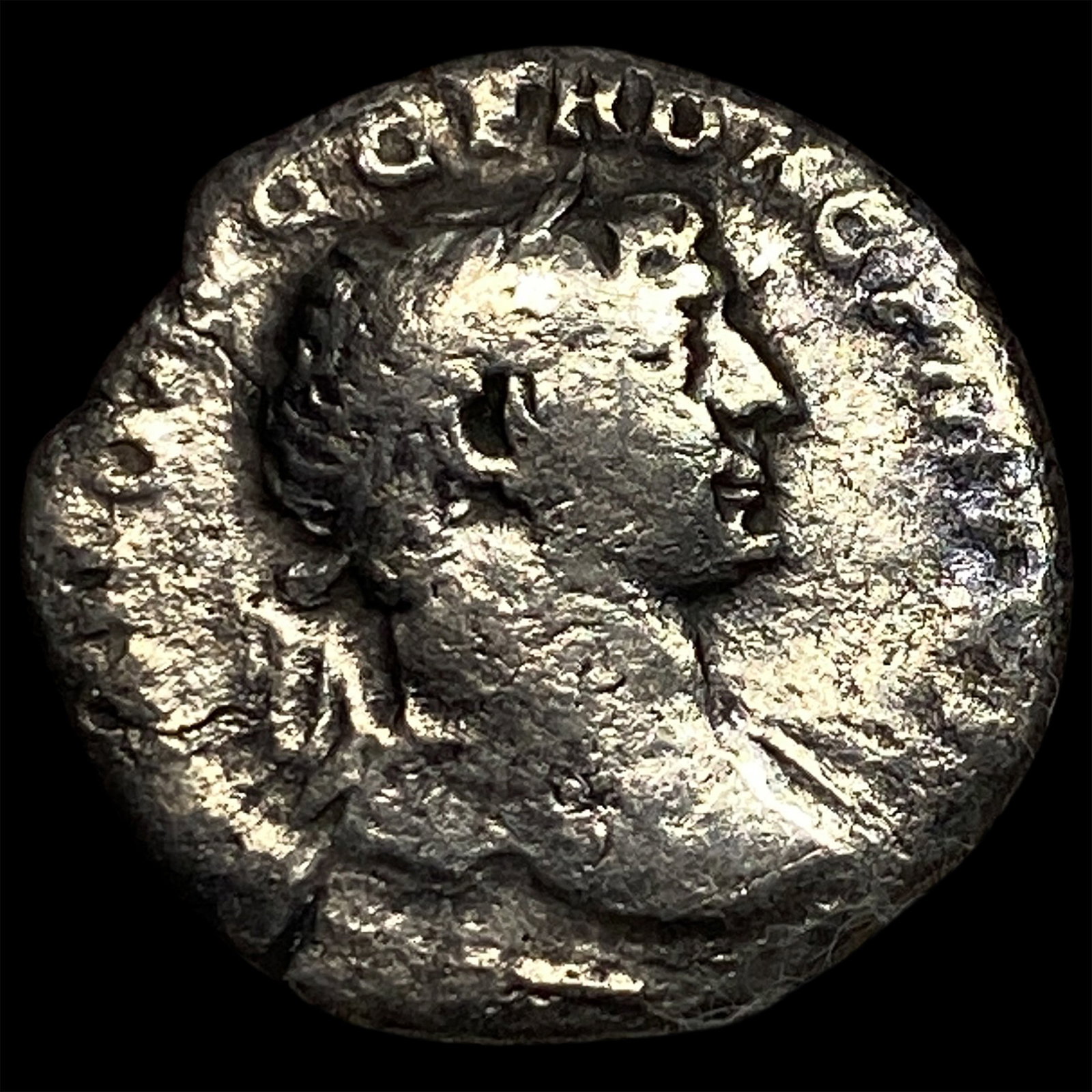 Roman Empire Trajan 98-117 AD Silver Denarius NEARLY UNCIRCULATED: Roman Empire Trajan 98-117 AD Silver Denarius NEARLY UNCIRCULATED