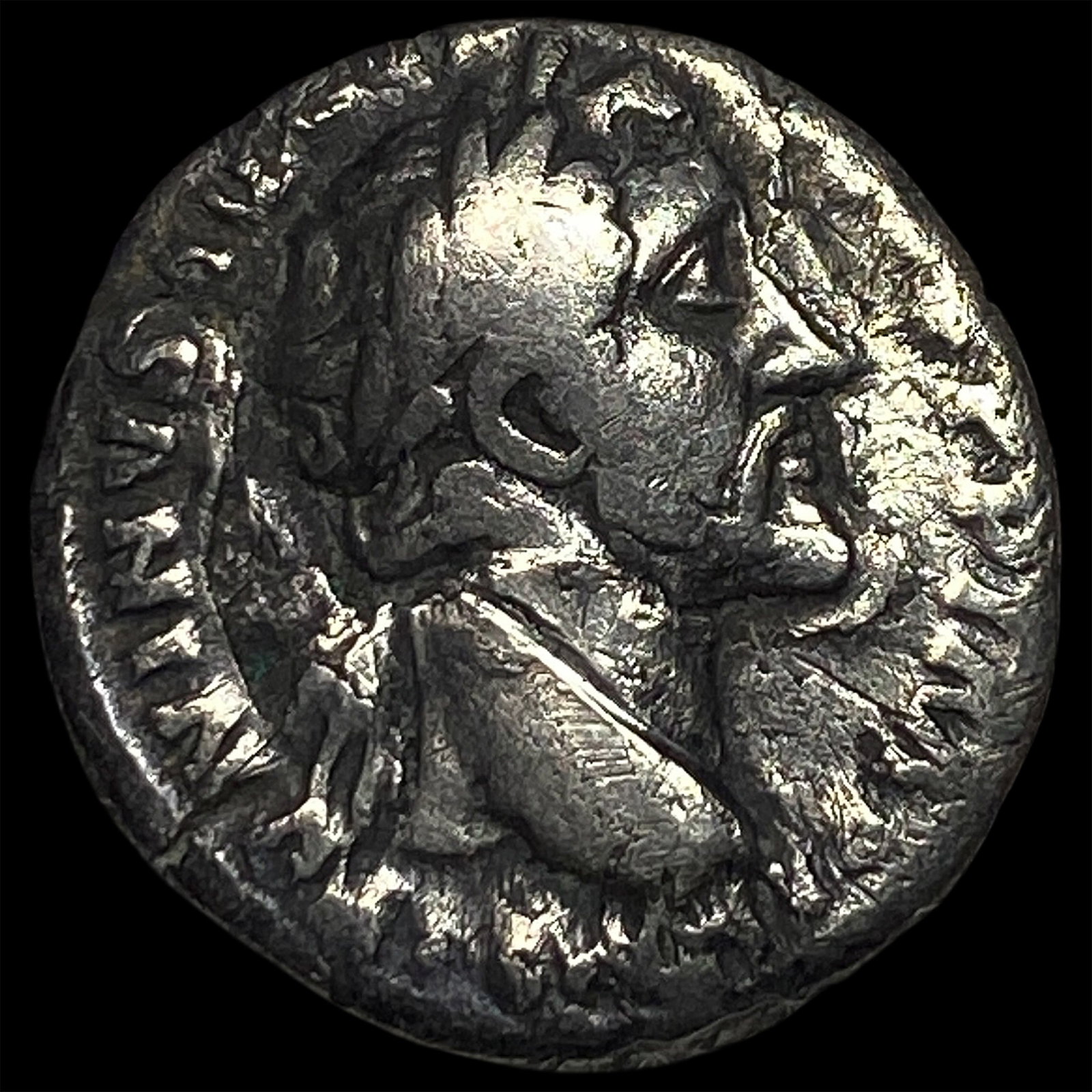 Roman Empire Antoninus Pius 138-161 AD Silver Denarius NEARLY UNCIRCULATED: Roman Empire Antoninus Pius 138-161 AD Silver Denarius NEARLY UNCIRCULATED