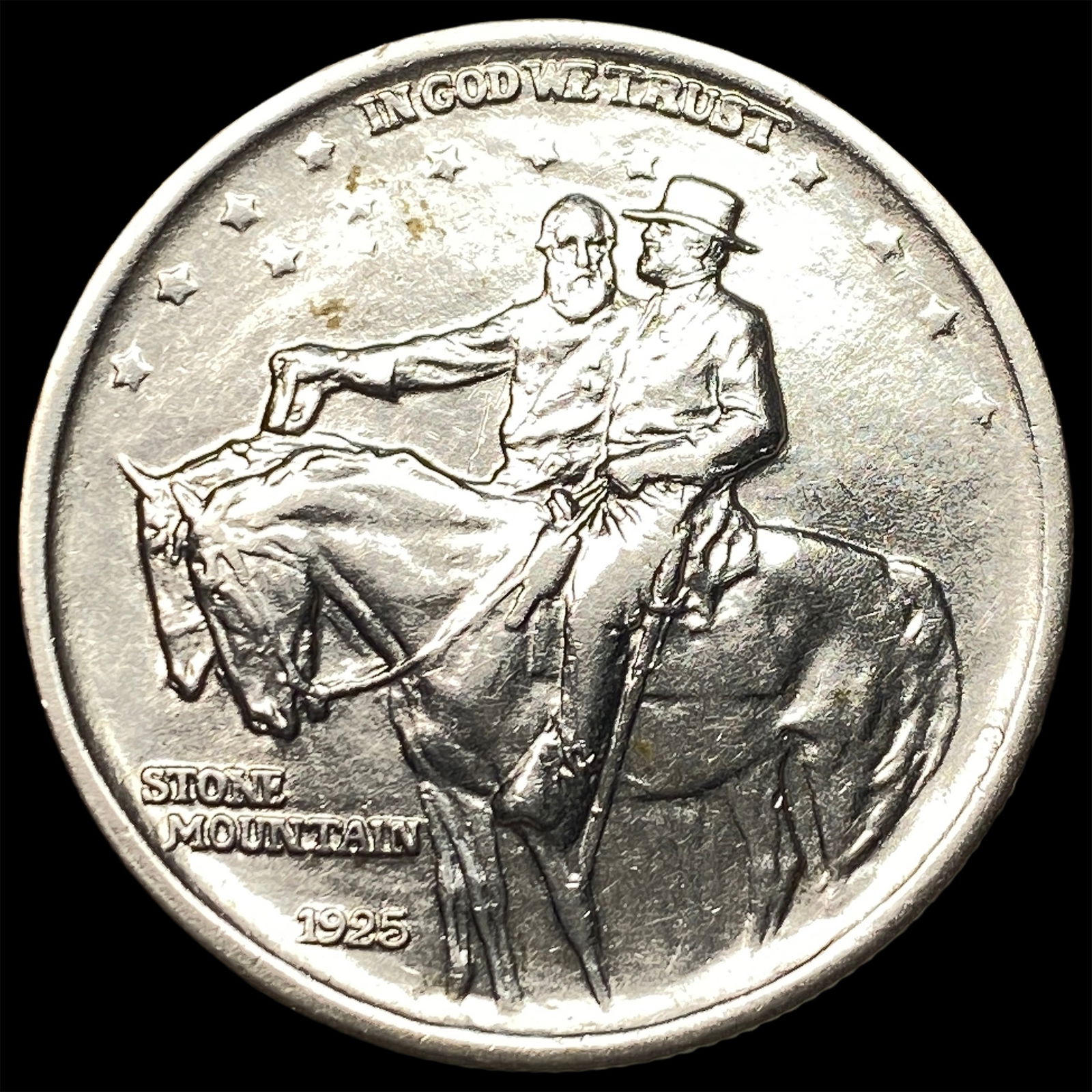 1925 Stone Mountain Silver Half Dollar CLOSELY UNCIRCULATED: 1925 Stone Mountain Silver Half Dollar CLOSELY UNCIRCULATED