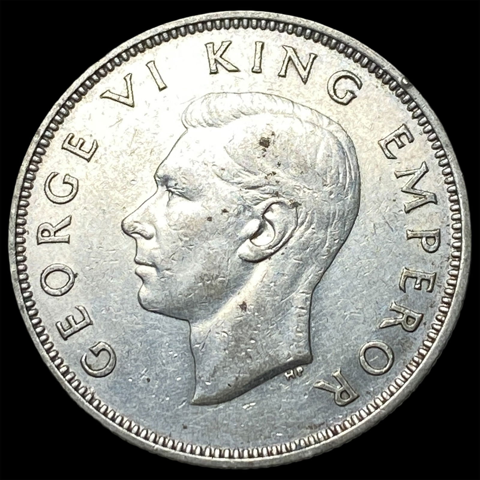 1941 New Zealand Silver Florin - George VI NEARLY UNCIRCULATED: 1941 New Zealand Silver Florin - George VI NEARLY UNCIRCULATED