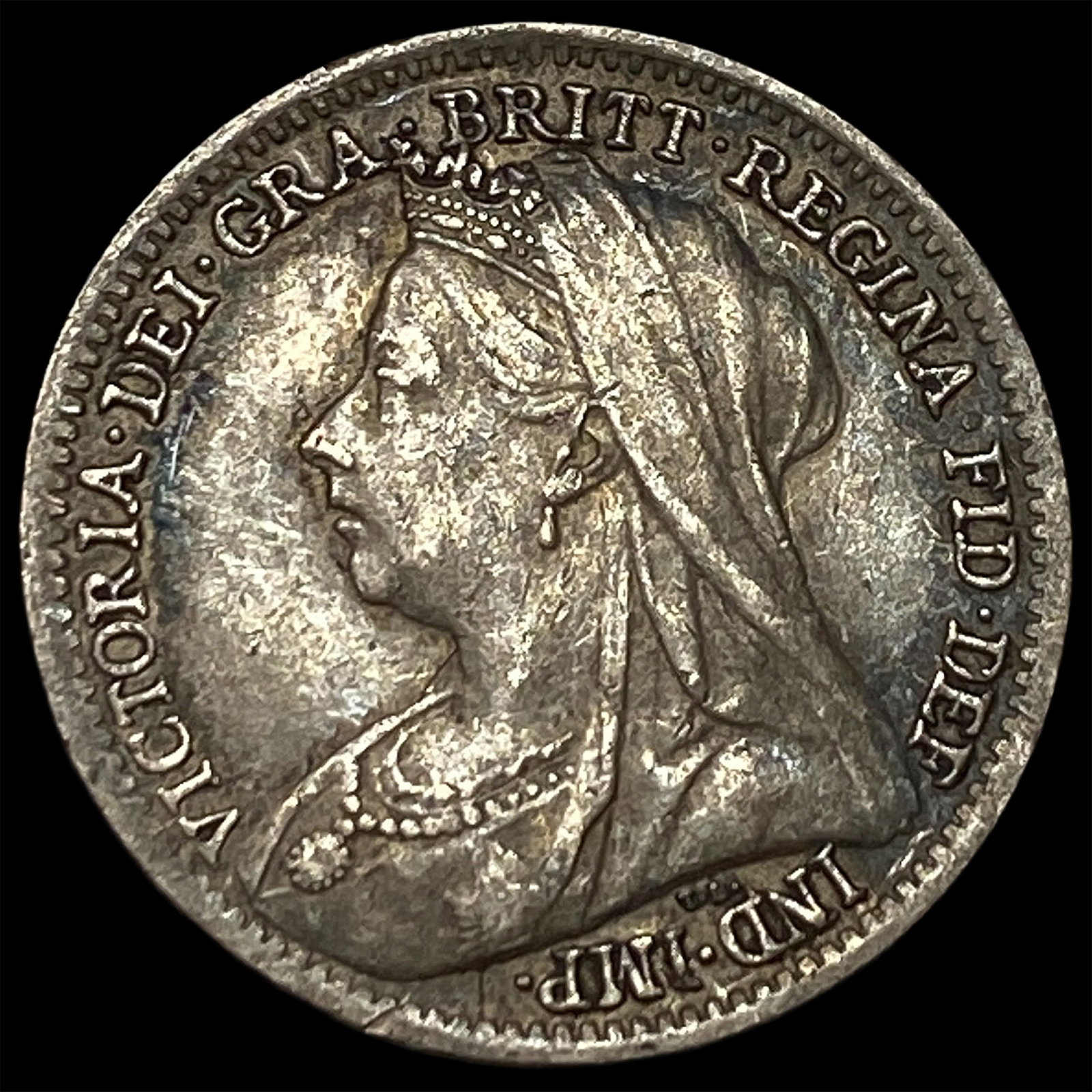 1899 Great Britain Silver 3 Pence - Victoria NEARLY UNCIRCULATED: 1899 Great Britain Silver 3 Pence - Victoria NEARLY UNCIRCULATED