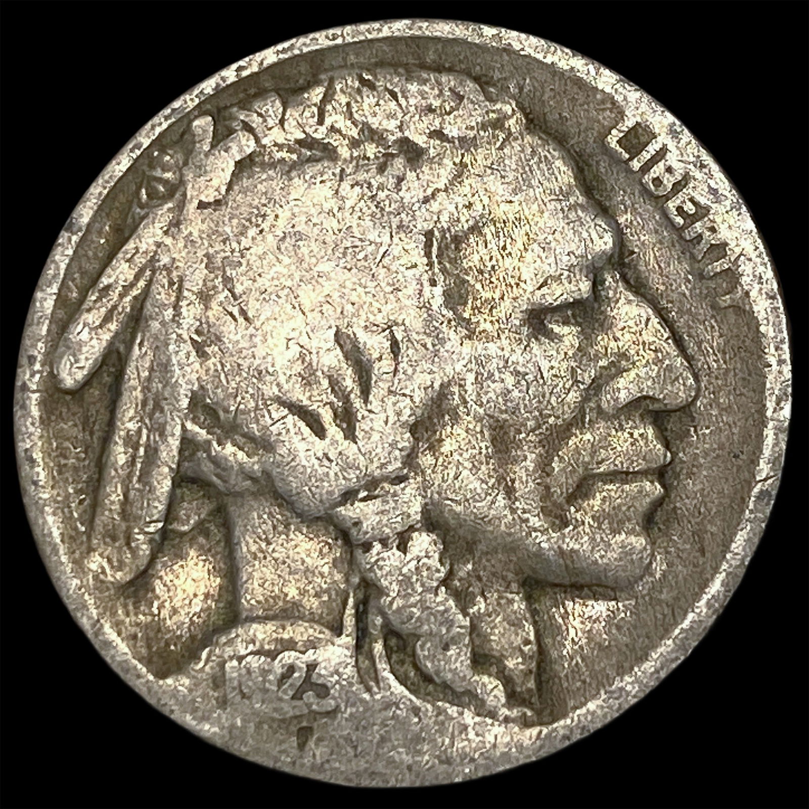1925-S Buffalo Nickel ABOUT UNCIRCULATED (1 of 2)
