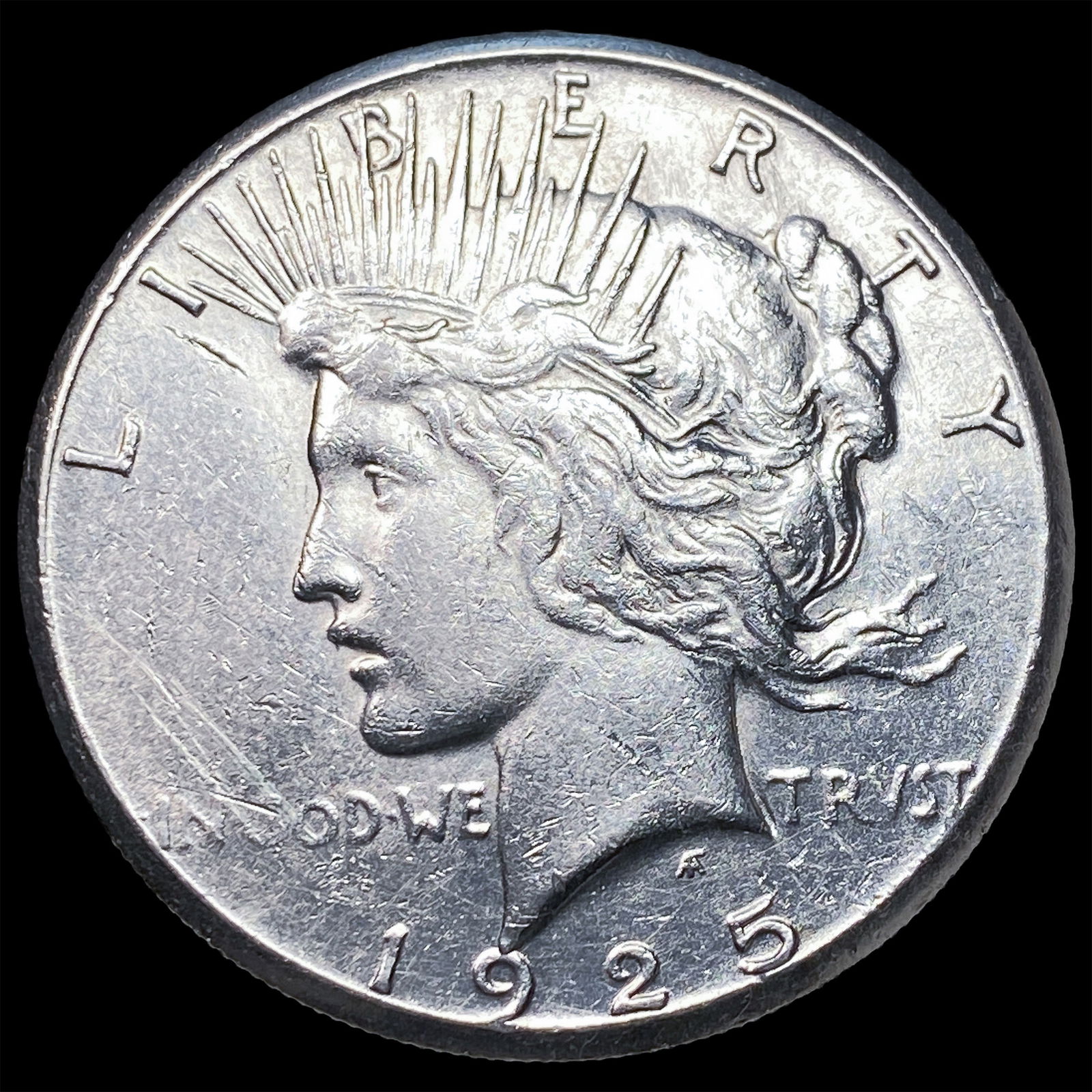 1925-S Silver Peace Dollar CLOSELY UNCIRCULATED (1 of 2)
