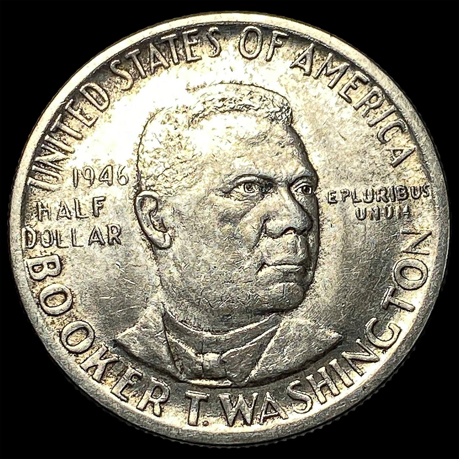 1946 Silver Half Dollar Booker T. Washington UNCIRCULATED (1 of 2)