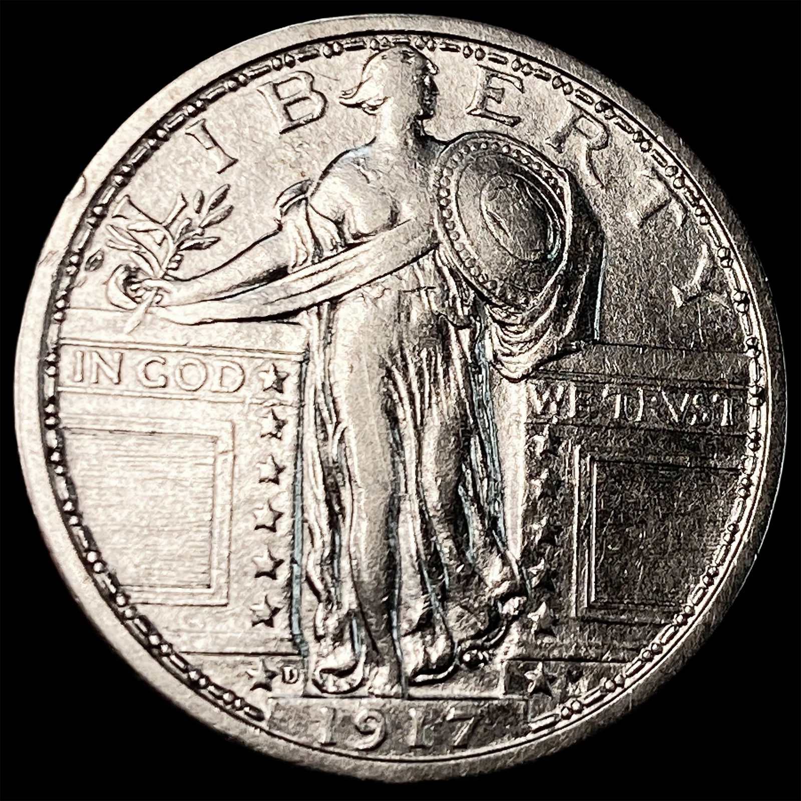 1917-D Silver Standing Liberty Quarter CLOSELY UNCIRCULATED (1 of 2)