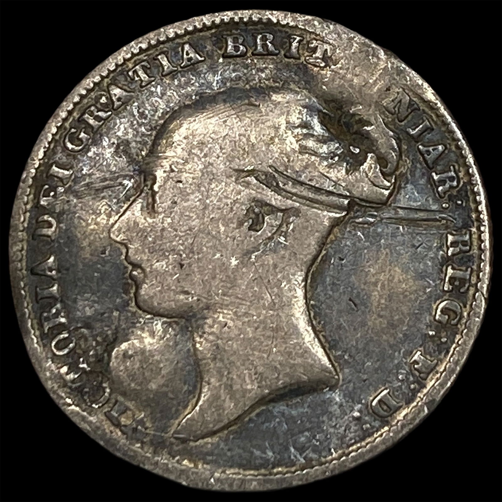 1846 Great Britain Silver 6 Pence - Victoria NEARLY UNCIRCULATED: 1846 Great Britain Silver 6 Pence - Victoria NEARLY UNCIRCULATED