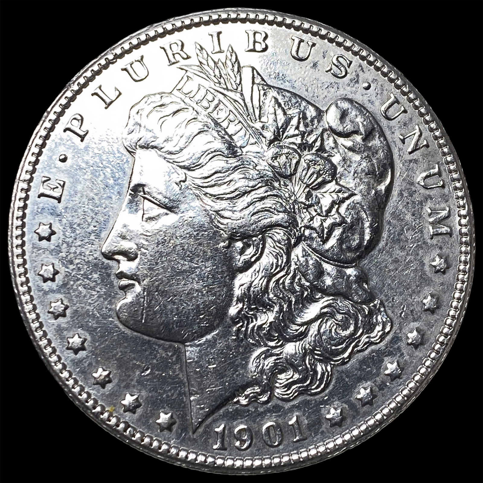 1901-S Silver Morgan Dollar CLOSELY UNCIRCULATED (1 of 2)