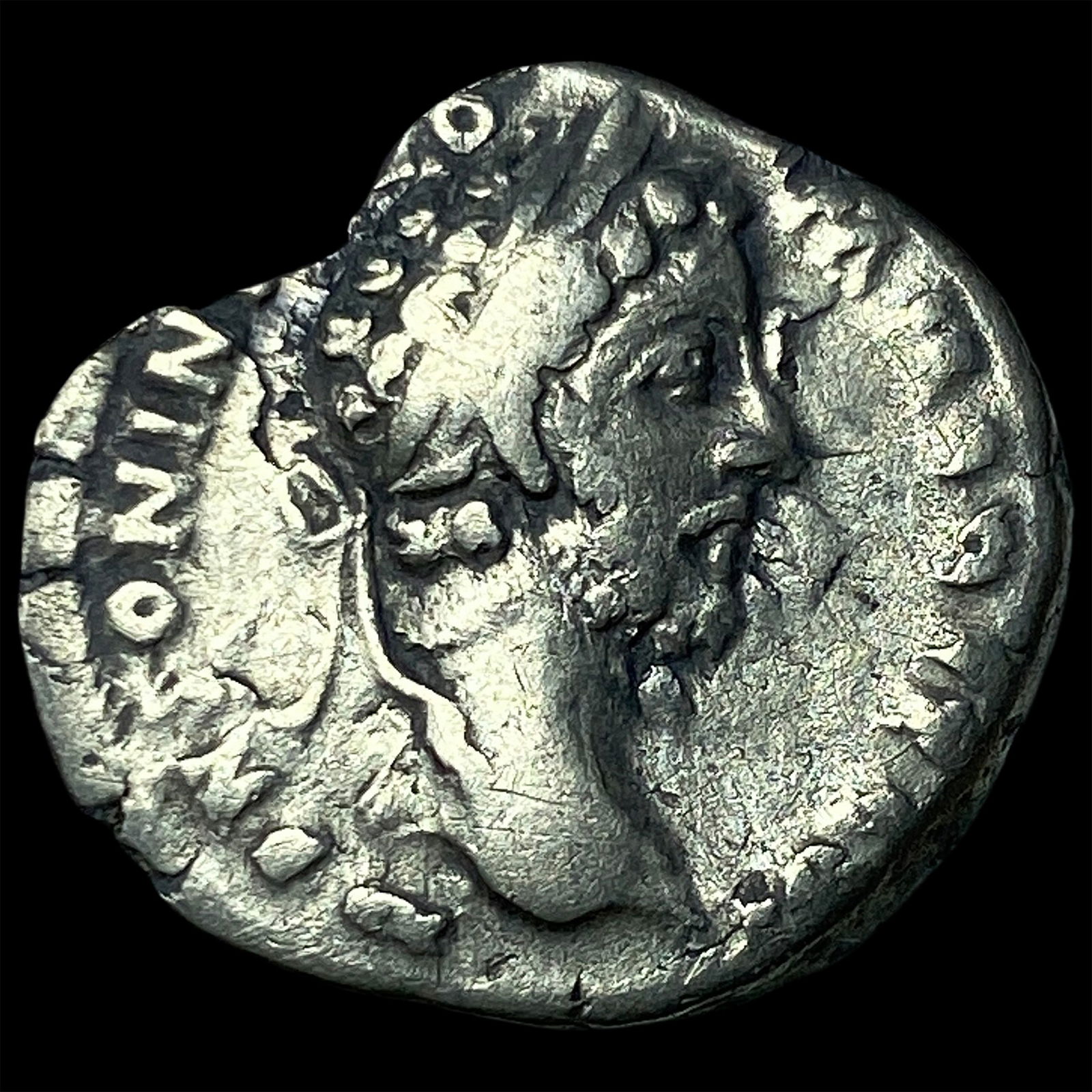 Roman Empire Marcus Aurelius 161-180 AD Silver Denarius NEARLY UNCIRCULATED: Roman Empire Marcus Aurelius 161-180 AD Silver Denarius NEARLY UNCIRCULATED