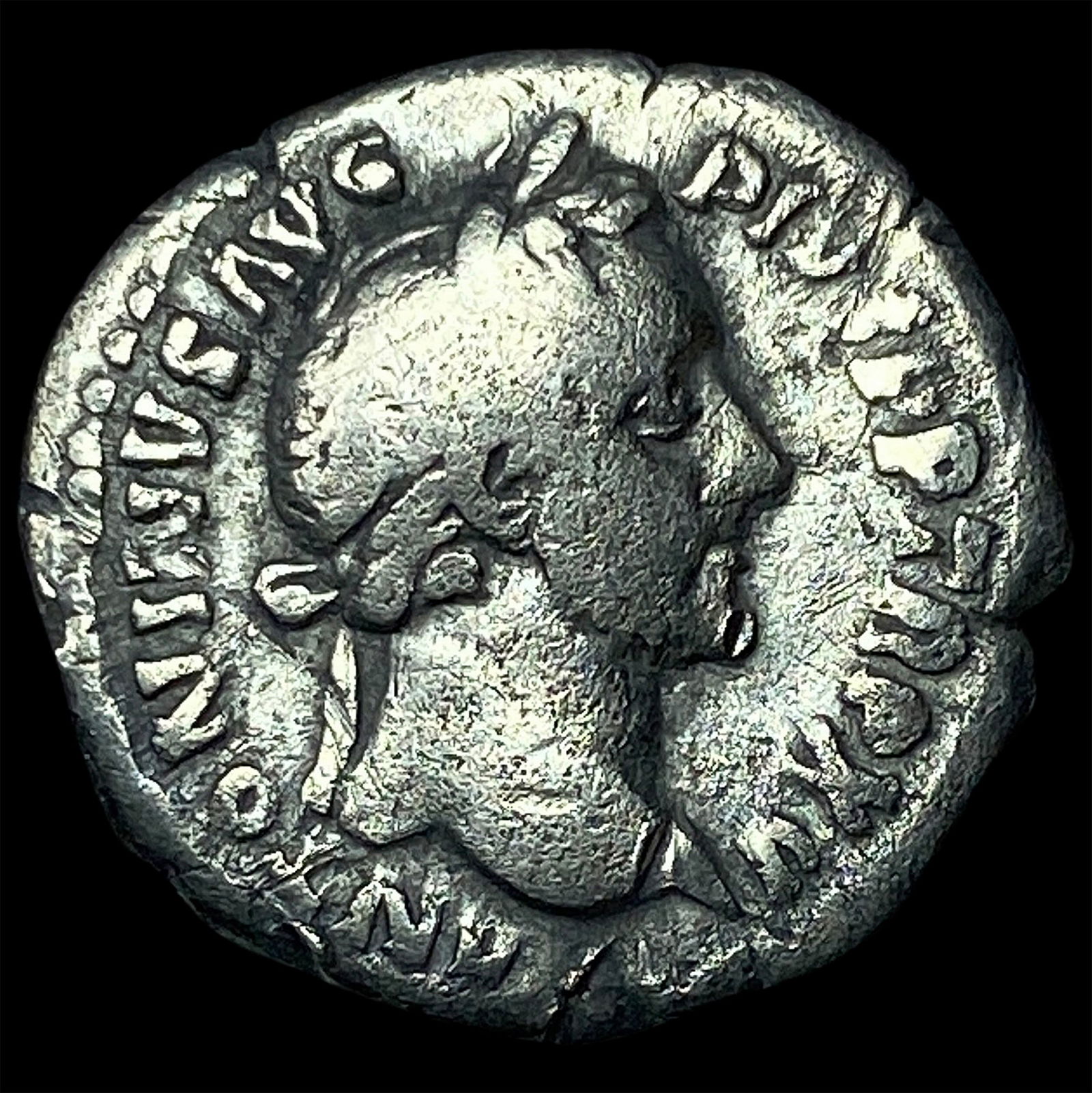 Roman Empire Antoninus Pius 138-161 AD Silver Denarius NEARLY UNCIRCULATED: Roman Empire Antoninus Pius 138-161 AD Silver Denarius NEARLY UNCIRCULATED