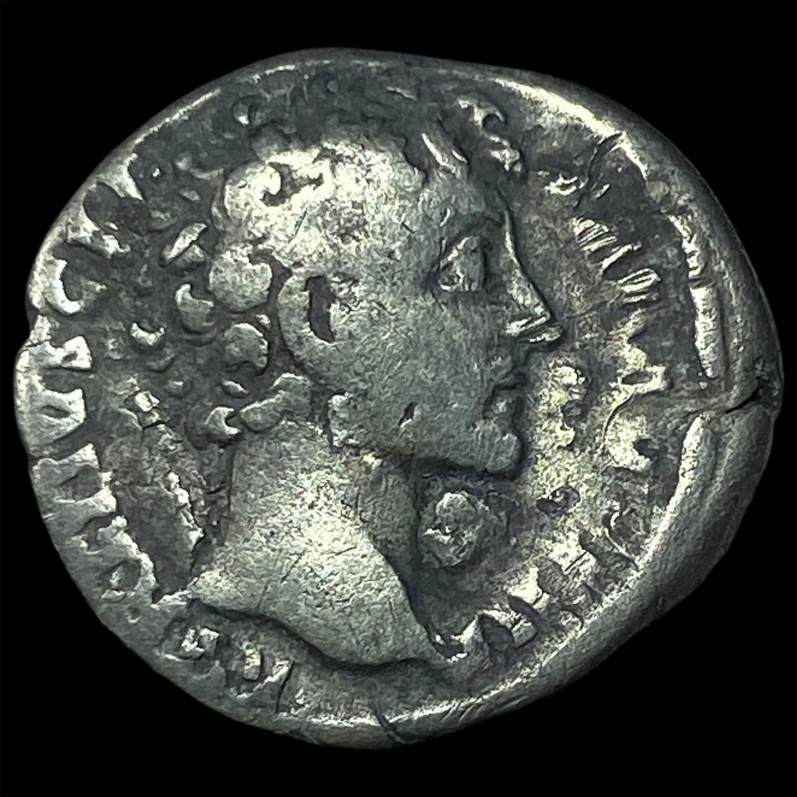 Roman Empire Marcus Aurelius 161-180 AD Silver Denarius NEARLY UNCIRCULATED: Roman Empire Marcus Aurelius 161-180 AD Silver Denarius NEARLY UNCIRCULATED