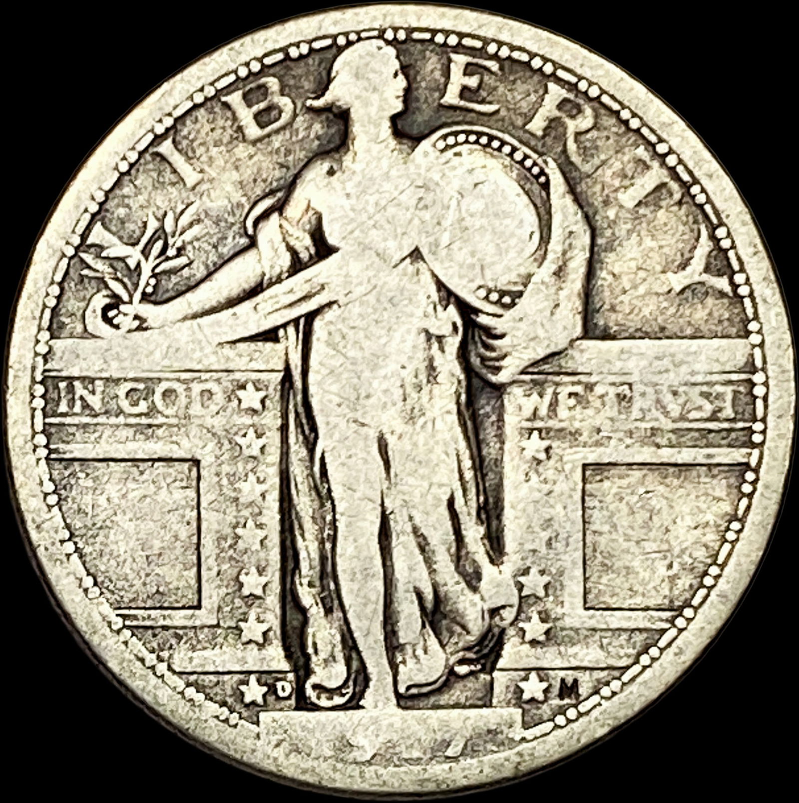 1917-D Type 1 Silver Standing Liberty Quarter NEARLY UNCIRCULATED (1 of 2)