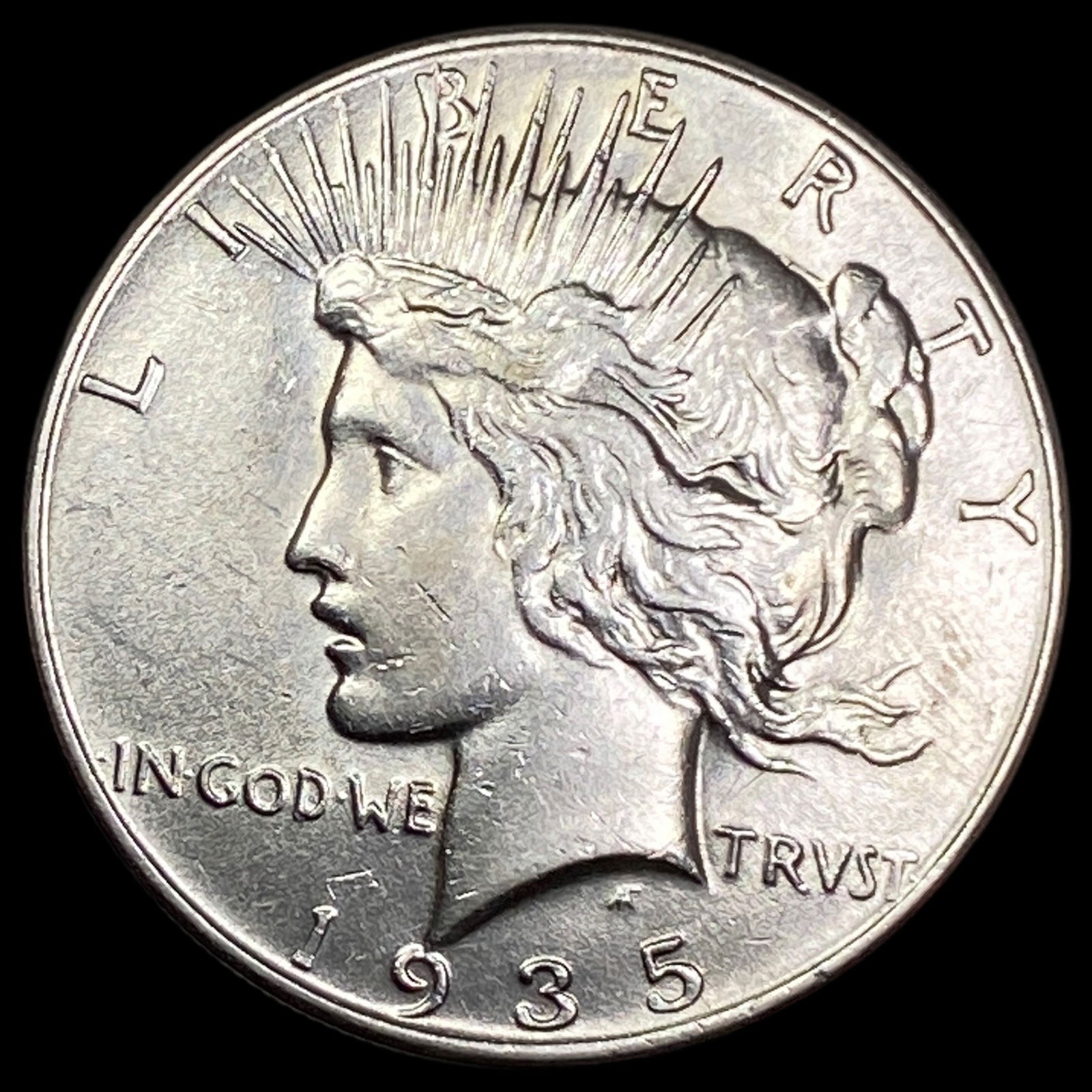 1935 Silver Peace Dollar CLOSELY UNCIRCULATED: 1935 Silver Peace Dollar CLOSELY UNCIRCULATED