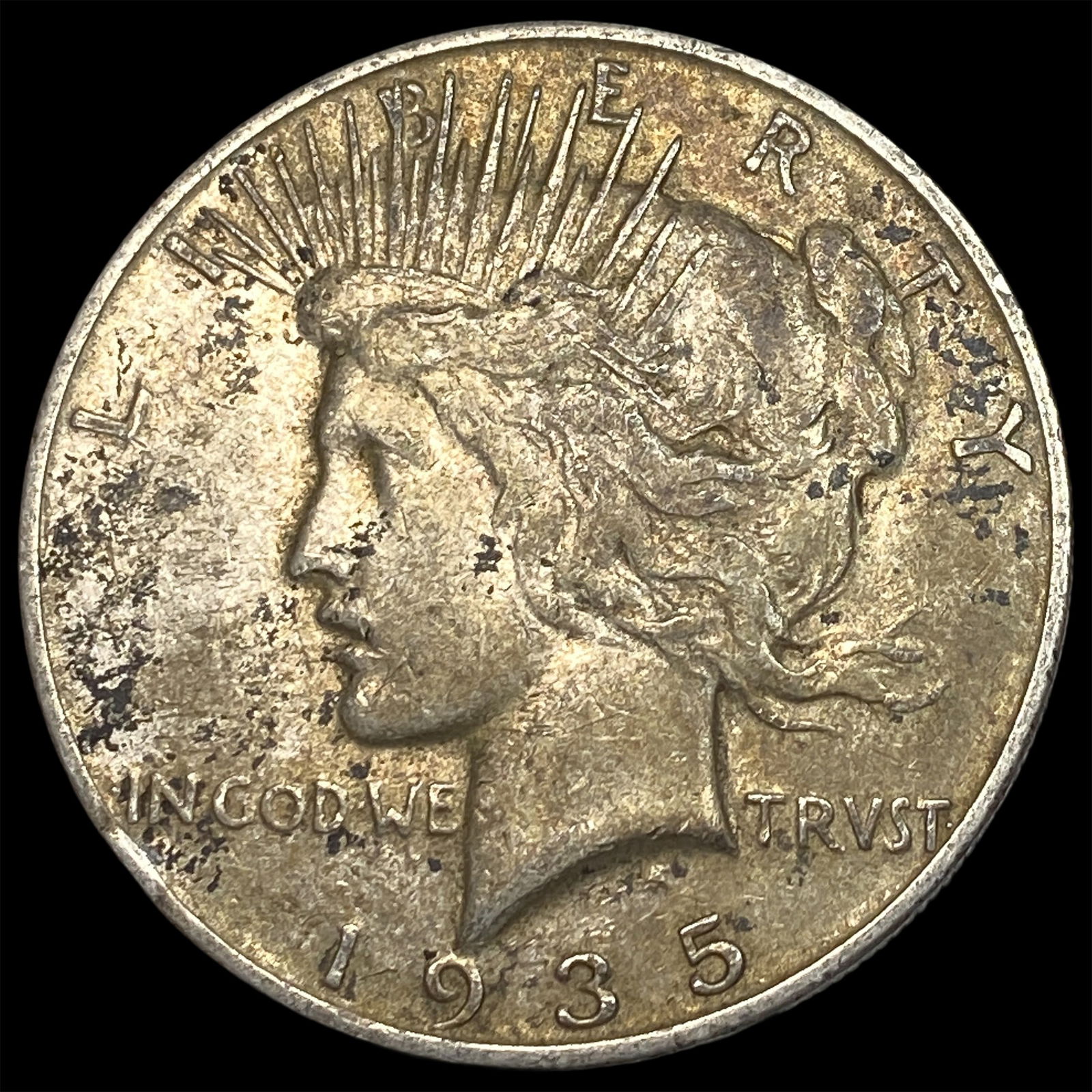 1935 Silver Peace Dollar NEARLY UNCIRCULATED (1 of 2)
