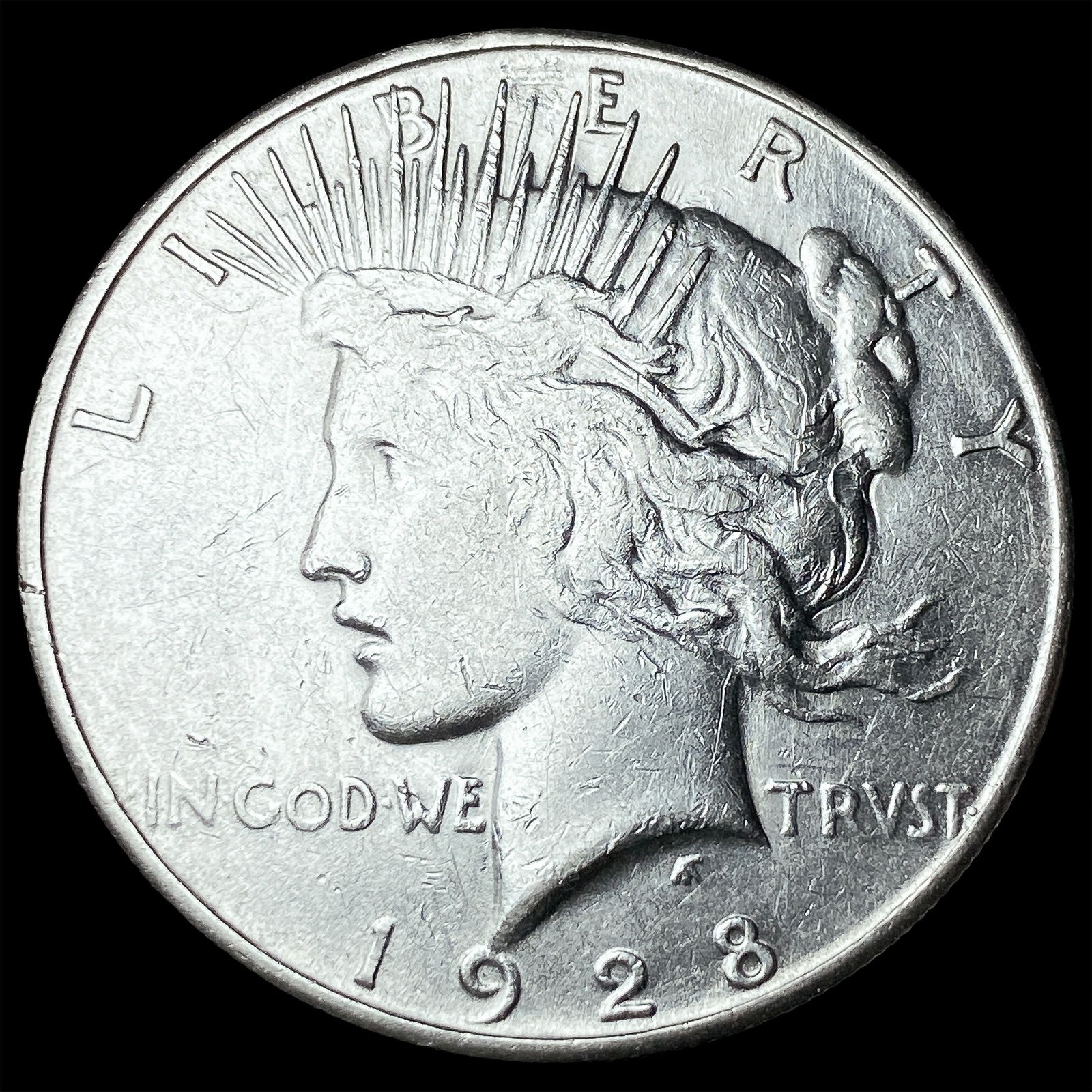 1928 Peace Silver Dollar NEARLY UNCIRCULATED: 1928 Peace Silver Dollar NEARLY UNCIRCULATED