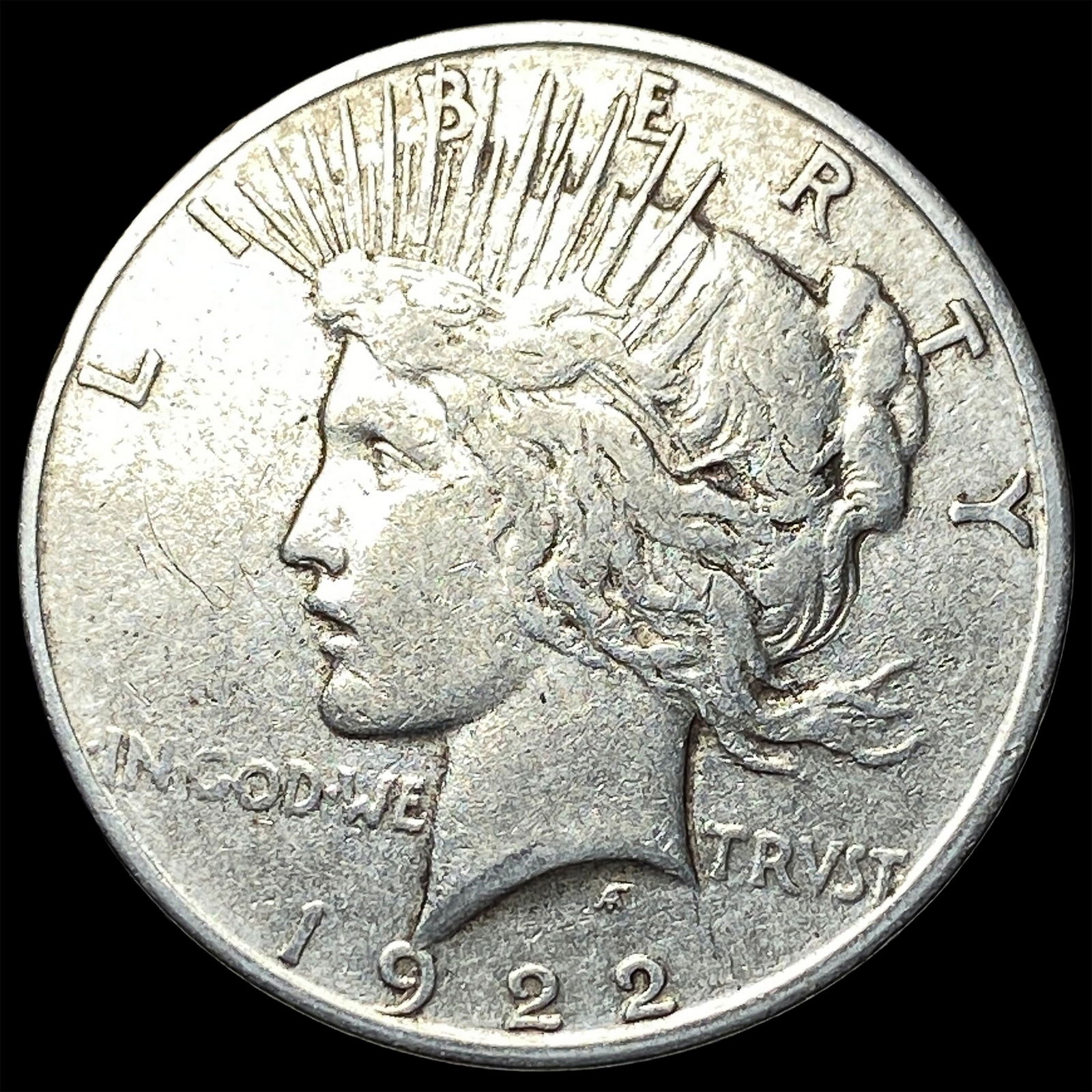 1922 Silver Peace Dollar LIGHTLY CIRCULATED (1 of 2)