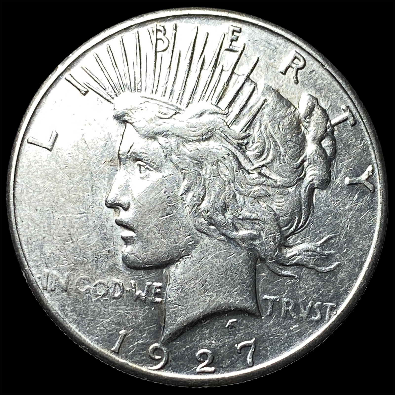 1927 Silver Peace Dollar CLOSELY UNCIRCULATED (1 of 2)