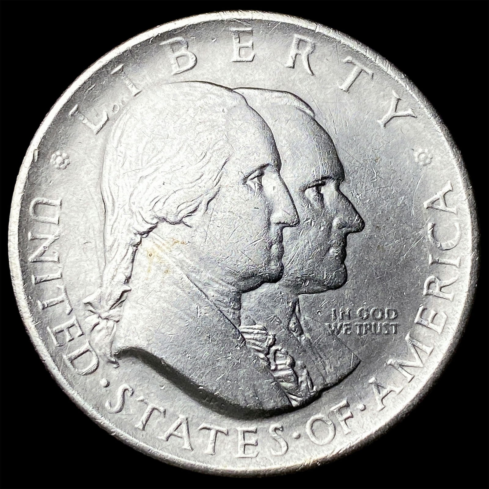 1926 Silver Sesquicentennial Half Dollar UNCIRCULATED (1 of 2)