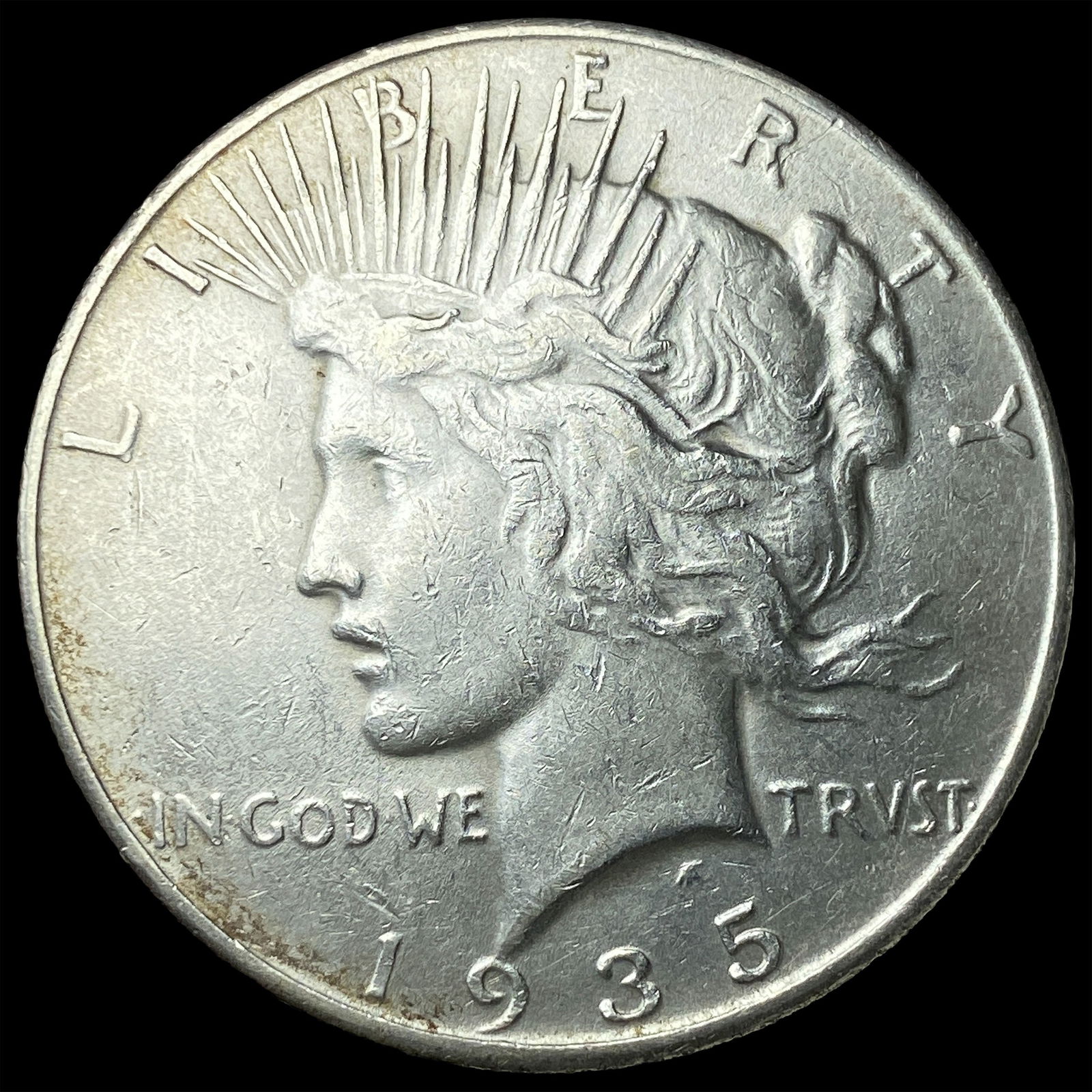 1935 Silver Peace Dollar CLOSELY UNCIRCULATED: 1935 Silver Peace Dollar CLOSELY UNCIRCULATED