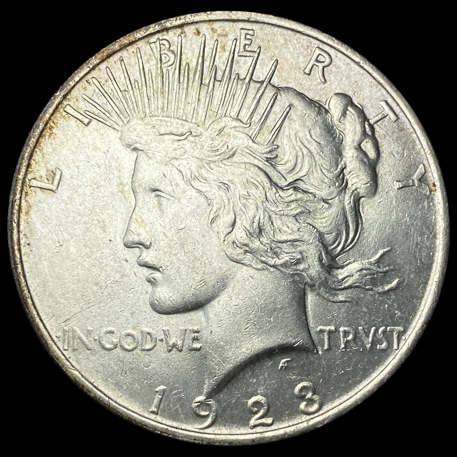 1923 Silver Peace Dollar UNCIRCULATED (1 of 2)