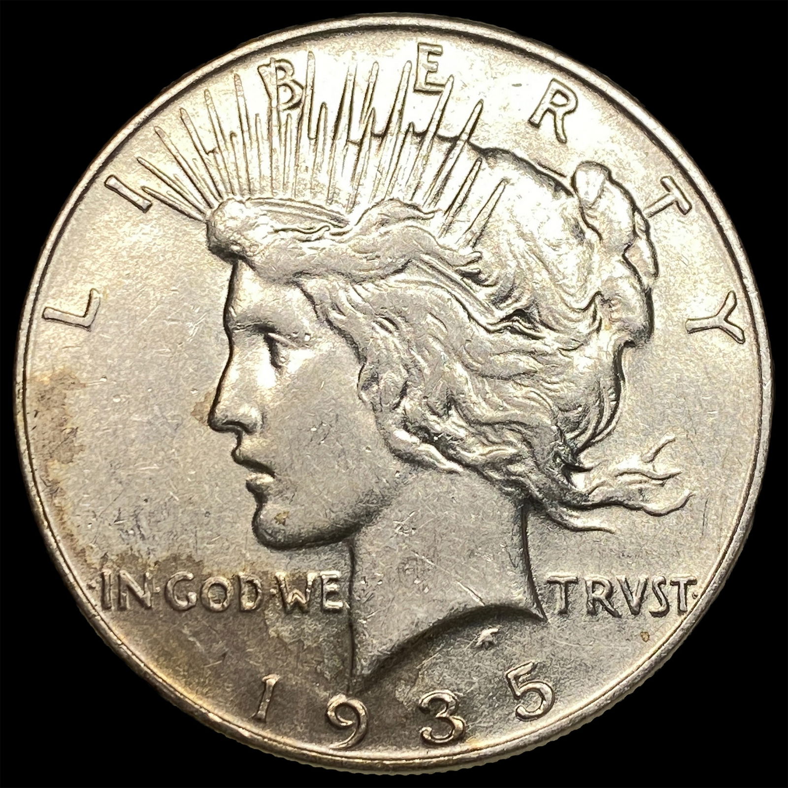 1935 Silver Peace Dollar CLOSELY UNCIRCULATED: 1935 Silver Peace Dollar CLOSELY UNCIRCULATED