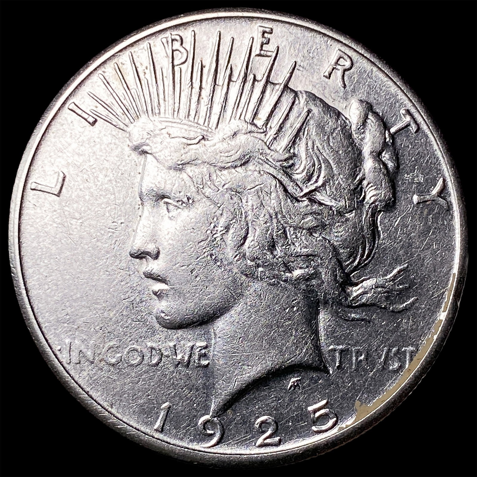 1925-S Silver Peace Dollar NEARLY UNCIRCULATED: 1925-S Silver Peace Dollar NEARLY UNCIRCULATED