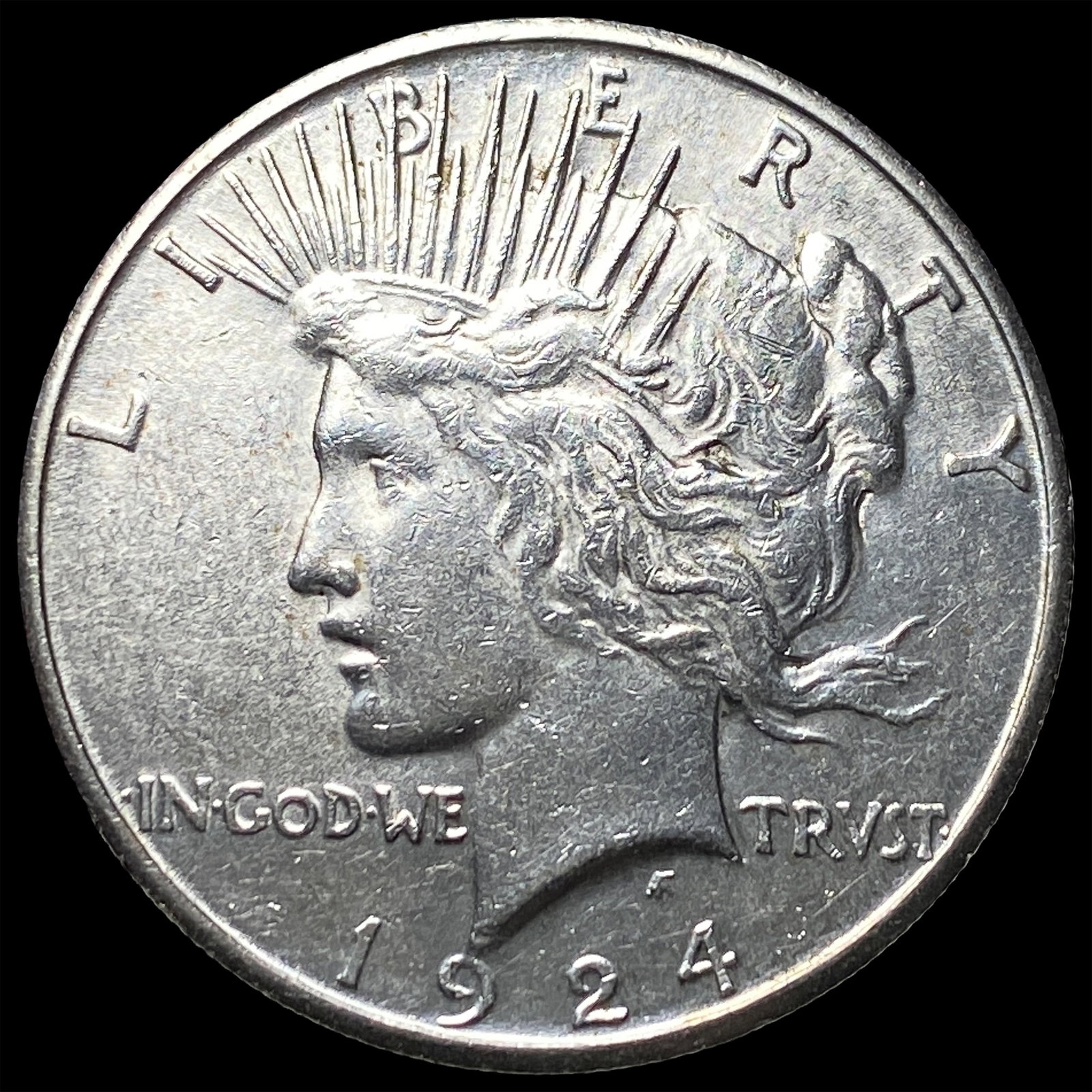 1924 Silver Peace Dollar CLOSELY UNCIRCULATED: 1924 Silver Peace Dollar CLOSELY UNCIRCULATED