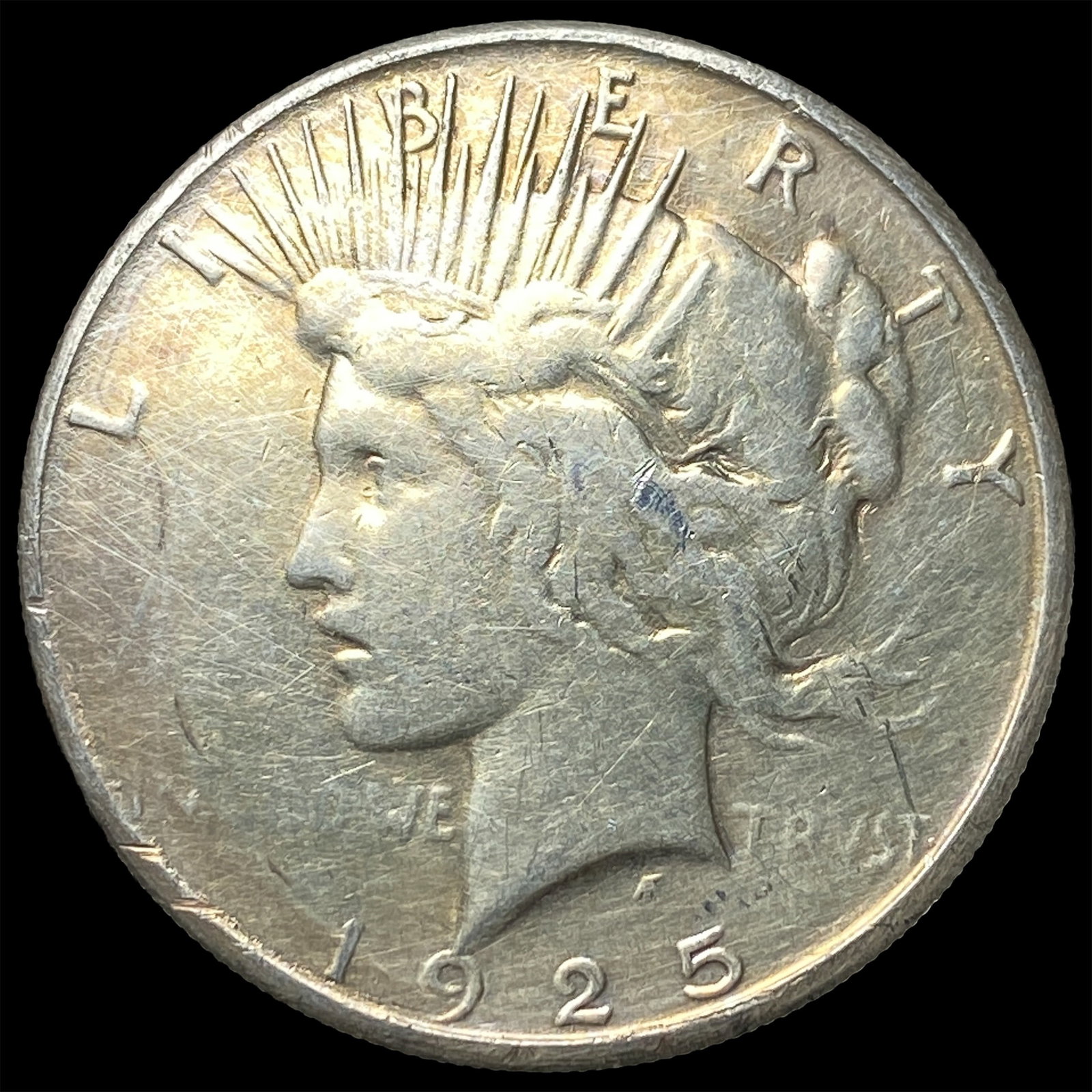 1925 Silver Peace Dollar ABOUT UNCIRCULATED: 1925 Silver Peace Dollar ABOUT UNCIRCULATED