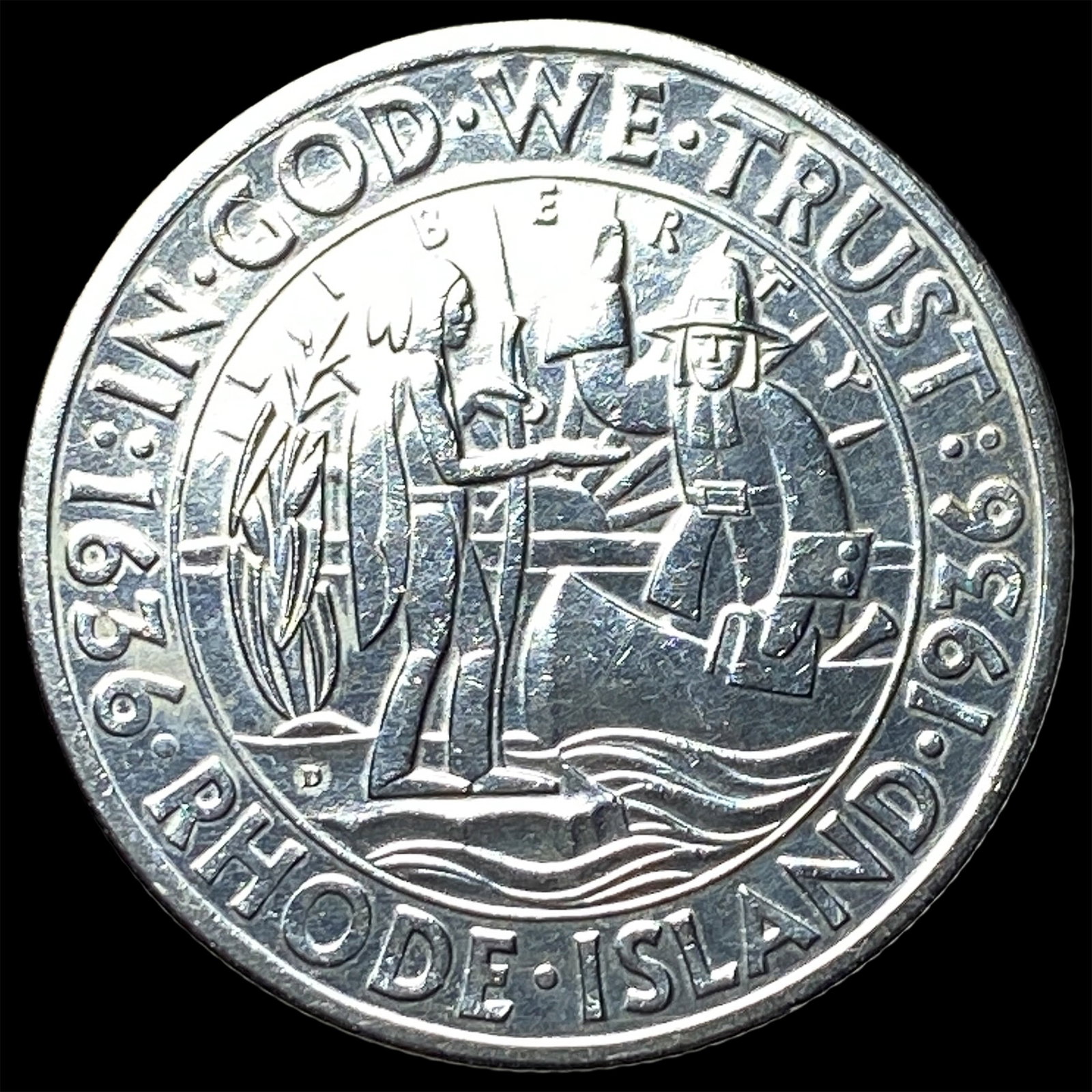 1936-D Rhode Island Silver Half Dollar UNCIRCULATED (1 of 2)