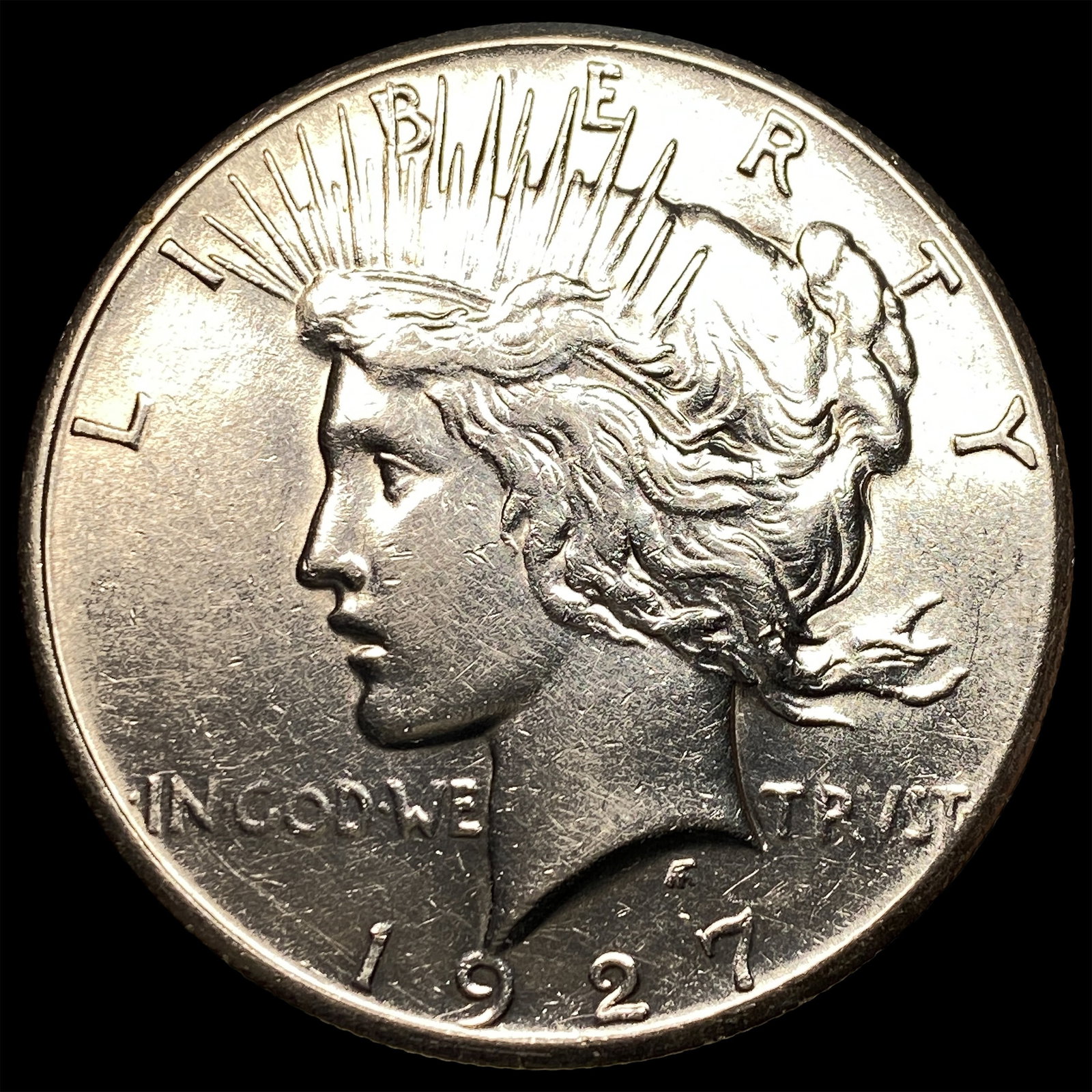 1927 Silver Peace Dollar CLOSELY UNCIRCULATED (1 of 2)