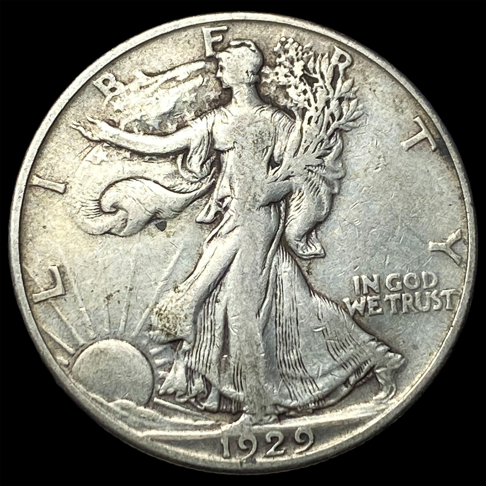 1929-D Silver Walking Liberty Half Dollar NEARLY UNCIRCULATED: 1929-D Silver Walking Liberty Half Dollar NEARLY UNCIRCULATED