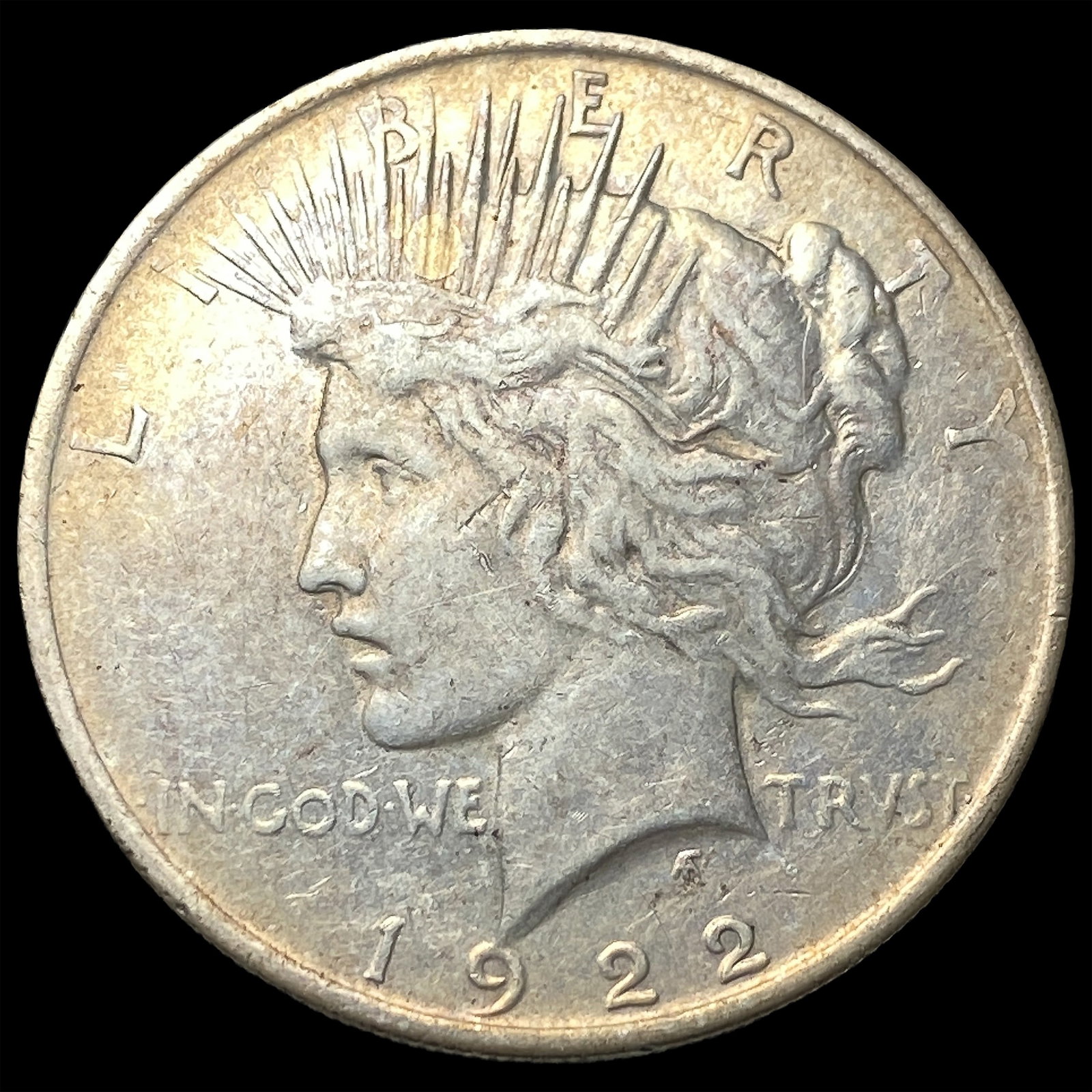 1922 Peace Silver Dollar ABOUT UNCIRCULATED (1 of 2)