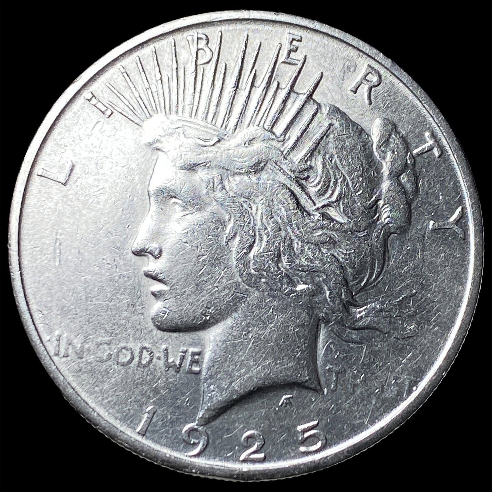 1925-S Silver Peace Dollar CLOSELY UNCIRCULATED (1 of 2)