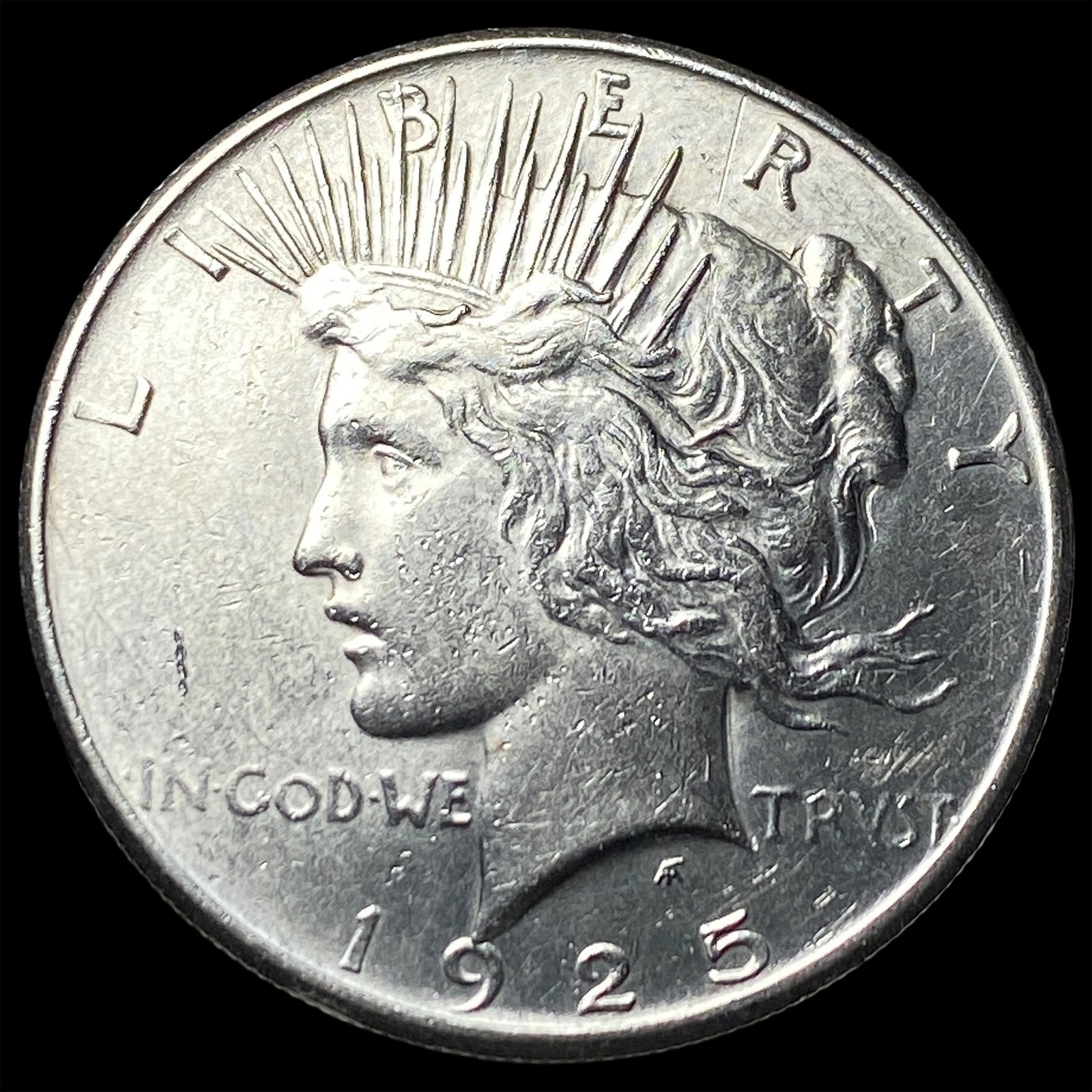 1925 Peace Silver Dollar UNCIRCULATED (1 of 2)